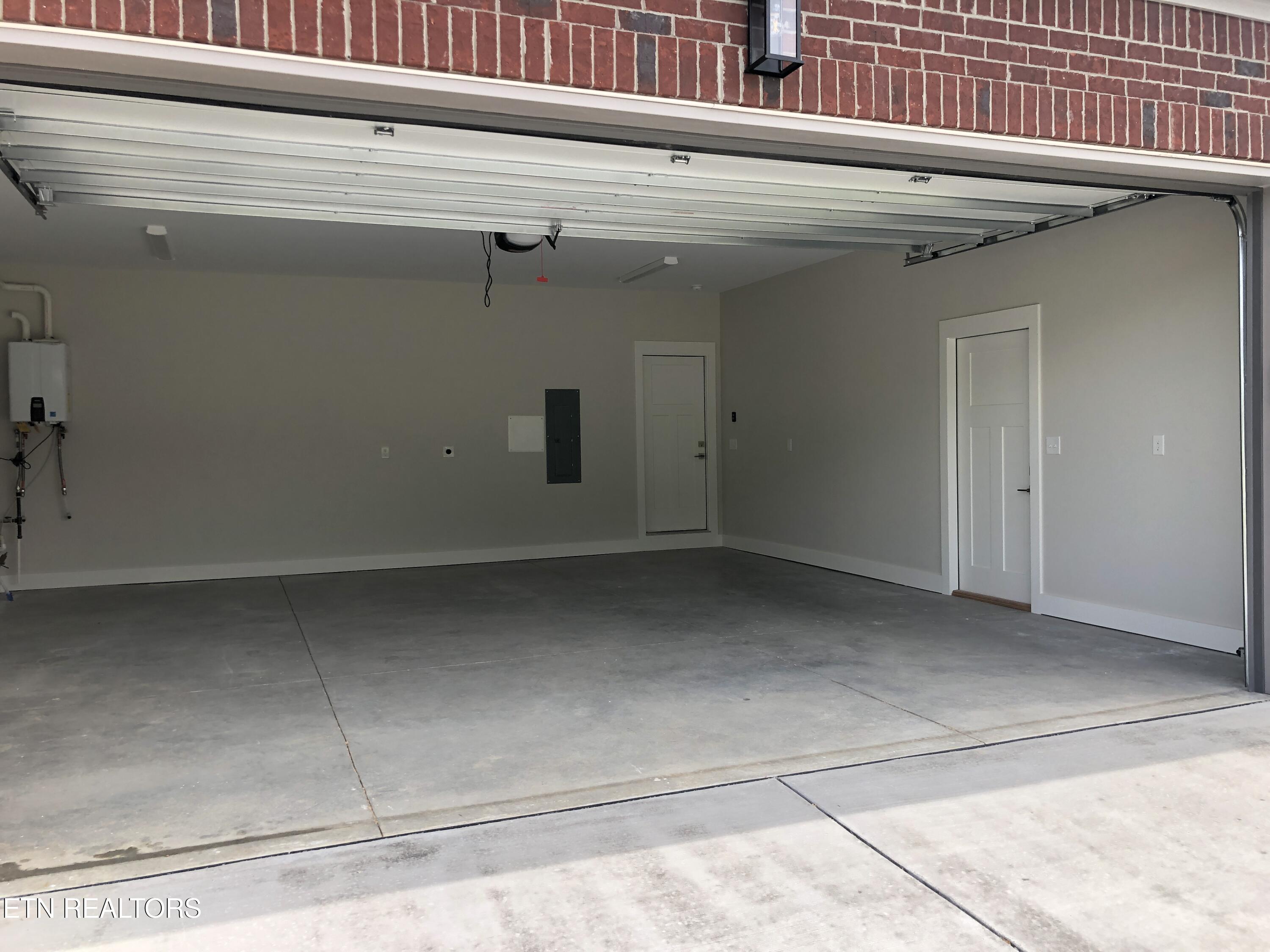 85 Royal Troon Circle Oak Ridge TN 37830