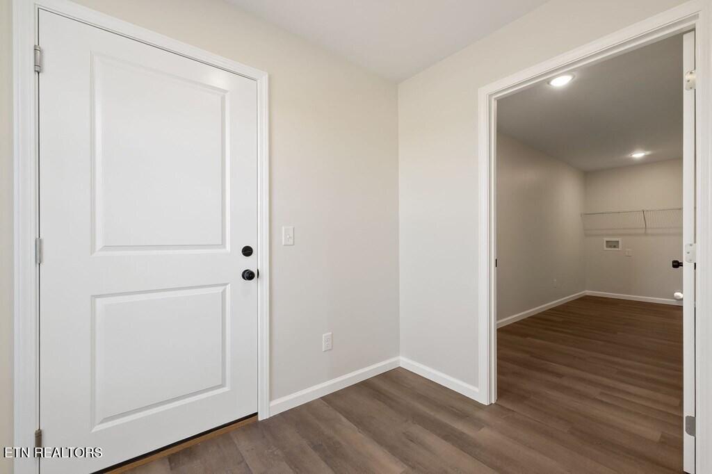 14305 Old Kentucky Road Walling TN 38587