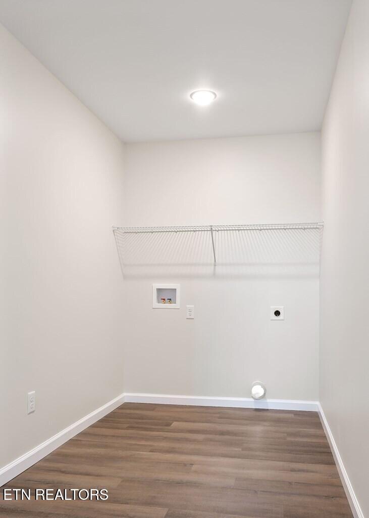 14305 Old Kentucky Road Walling TN 38587