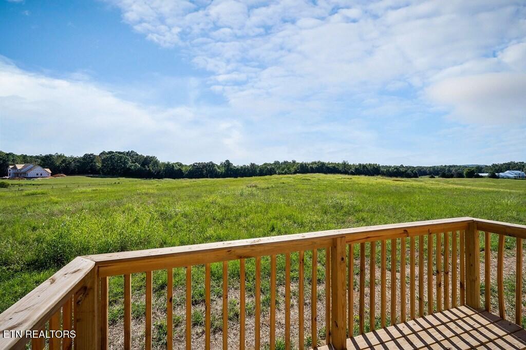 14305 Old Kentucky Road Walling TN 38587