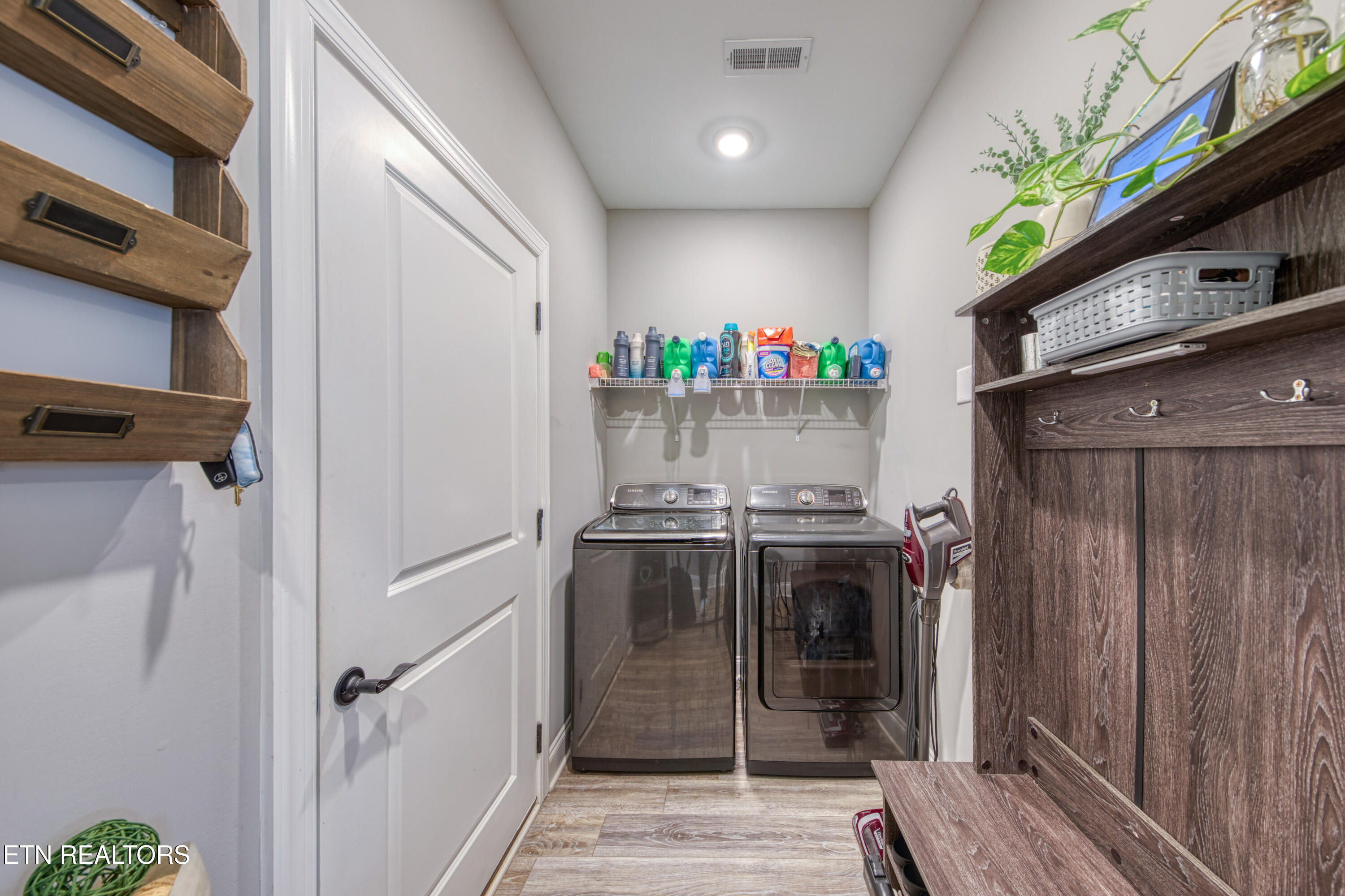 1547 Spring Berry Lane Knoxville TN 37924