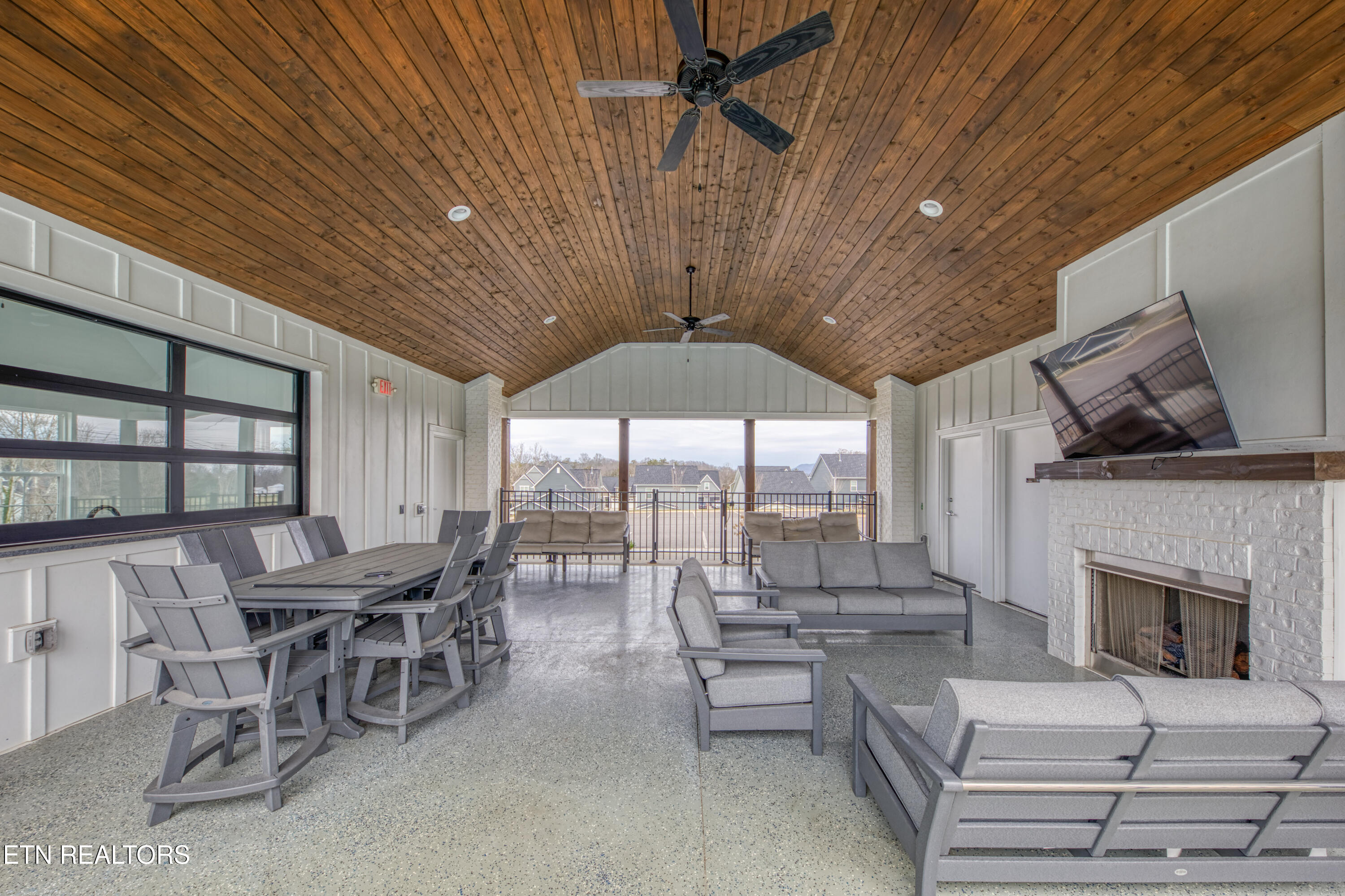 1547 Spring Berry Lane Knoxville TN 37924