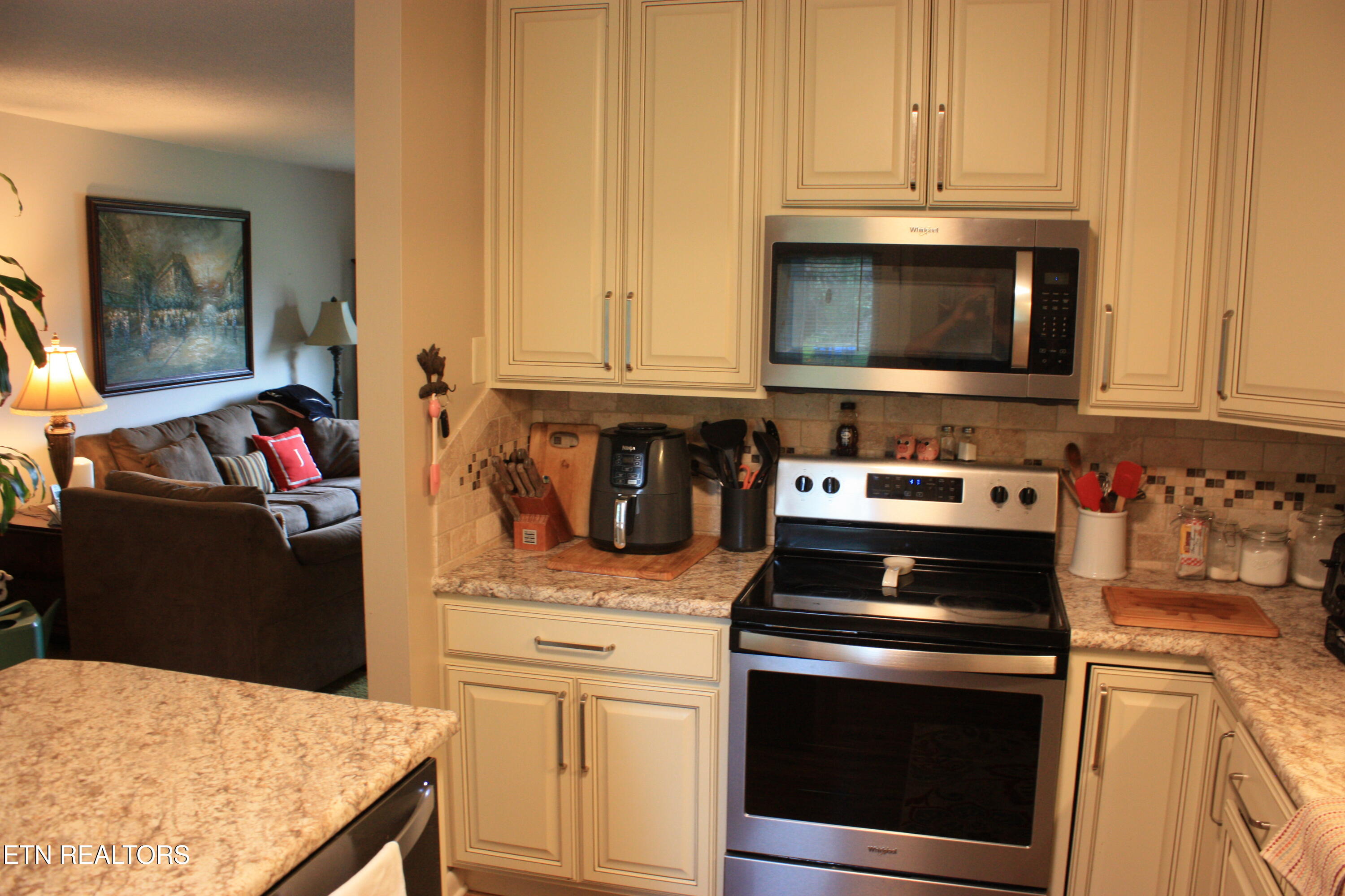 7709 Windsong Road Powell TN 37849