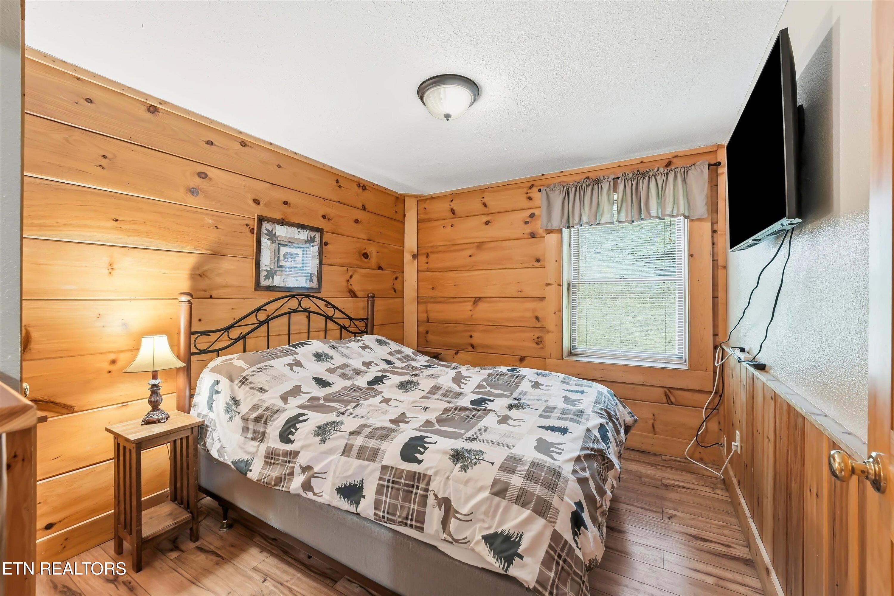 336 Big Bear Way Pigeon Forge TN 37863