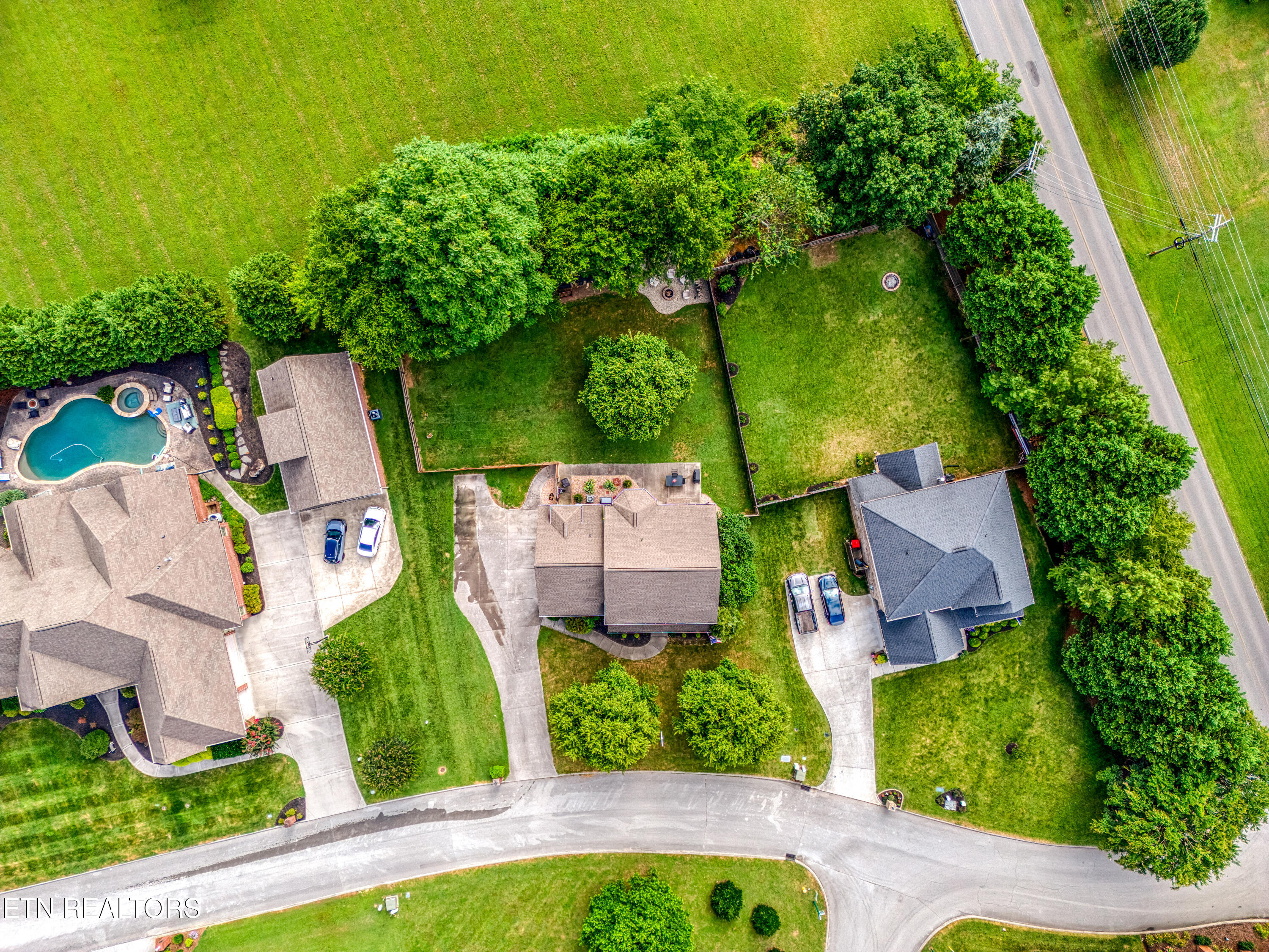 300 Yellowstone Lane Lenoir City TN 37771