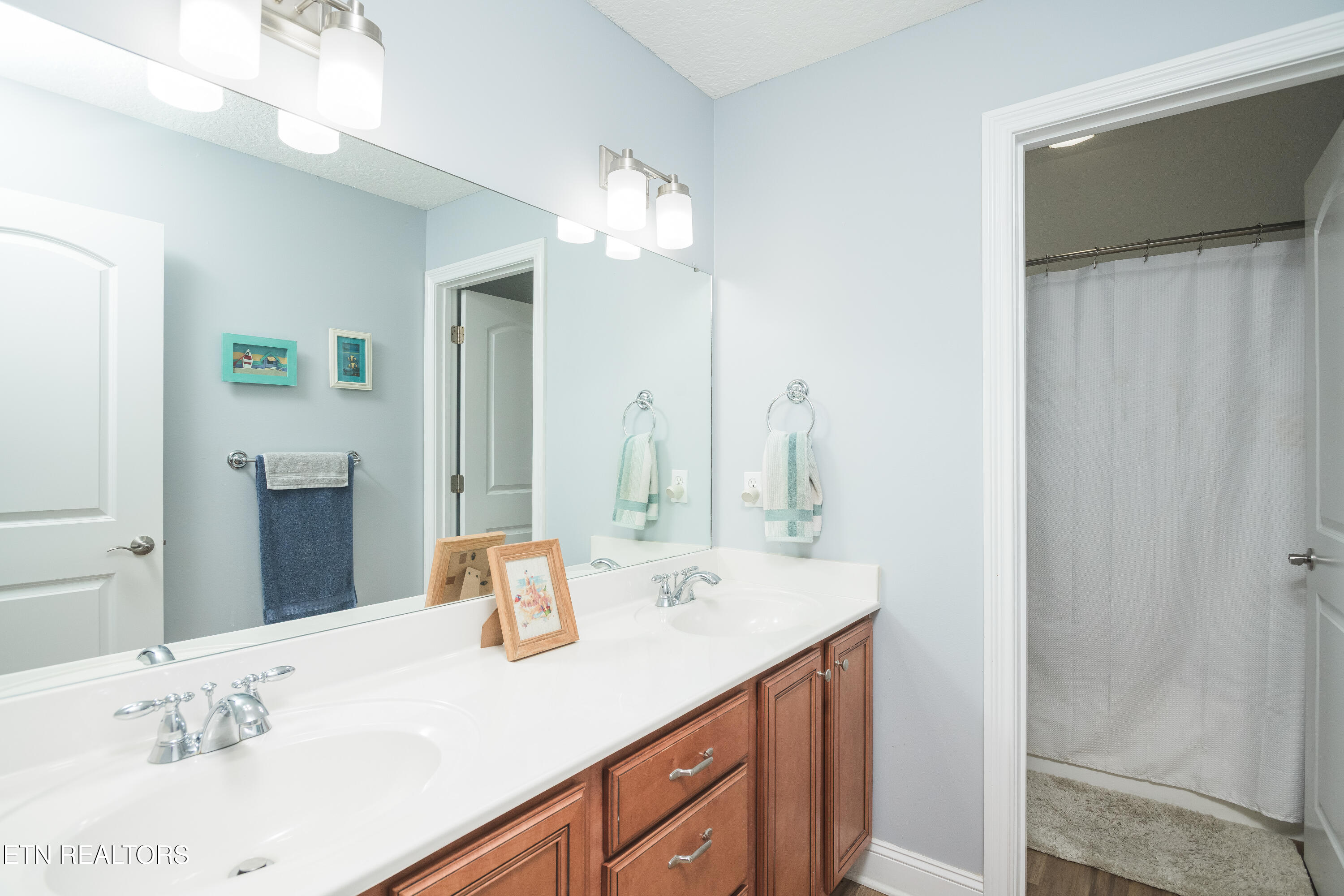 300 Yellowstone Lane Lenoir City TN 37771