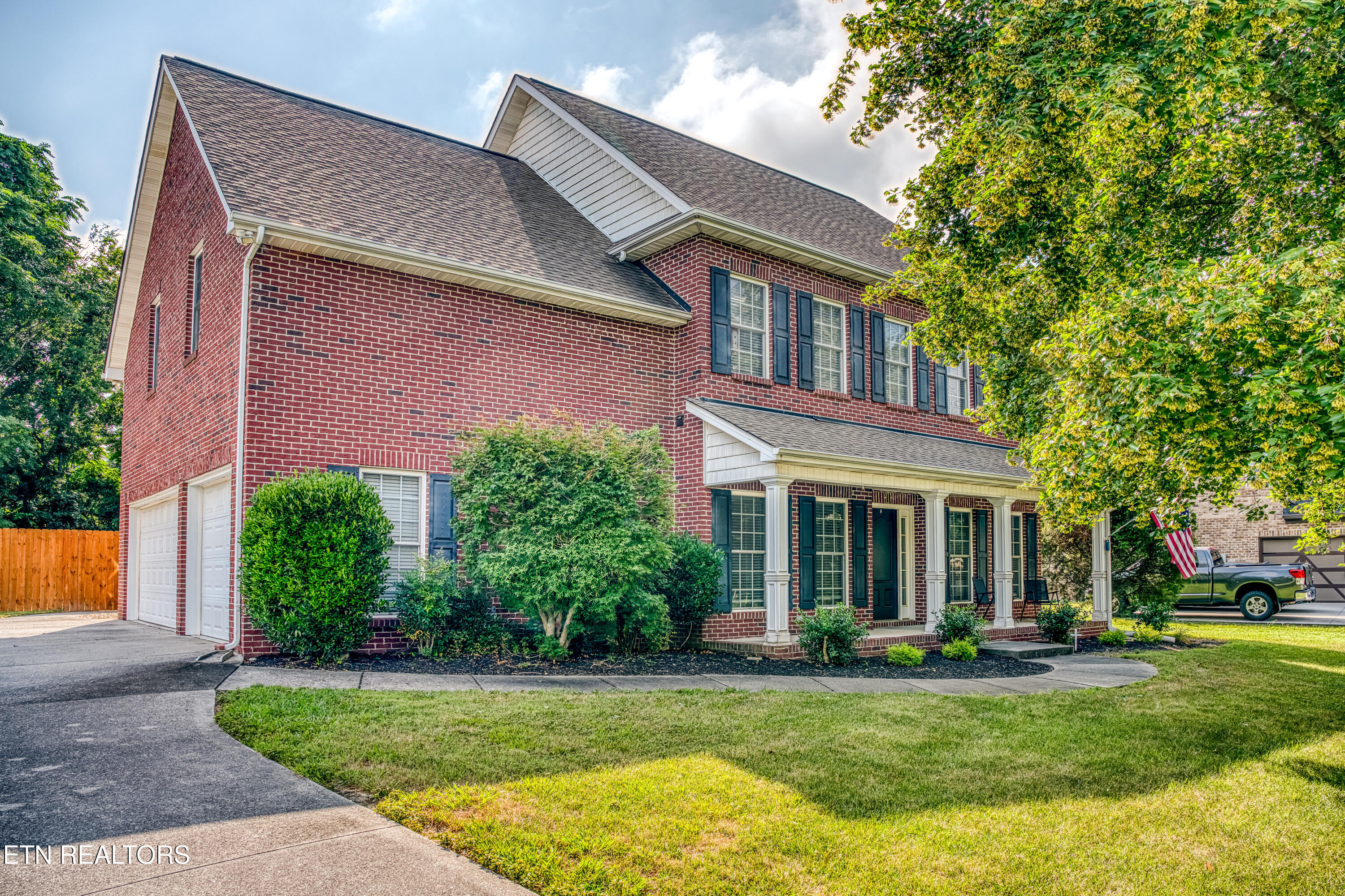 300 Yellowstone Lane Lenoir City TN 37771