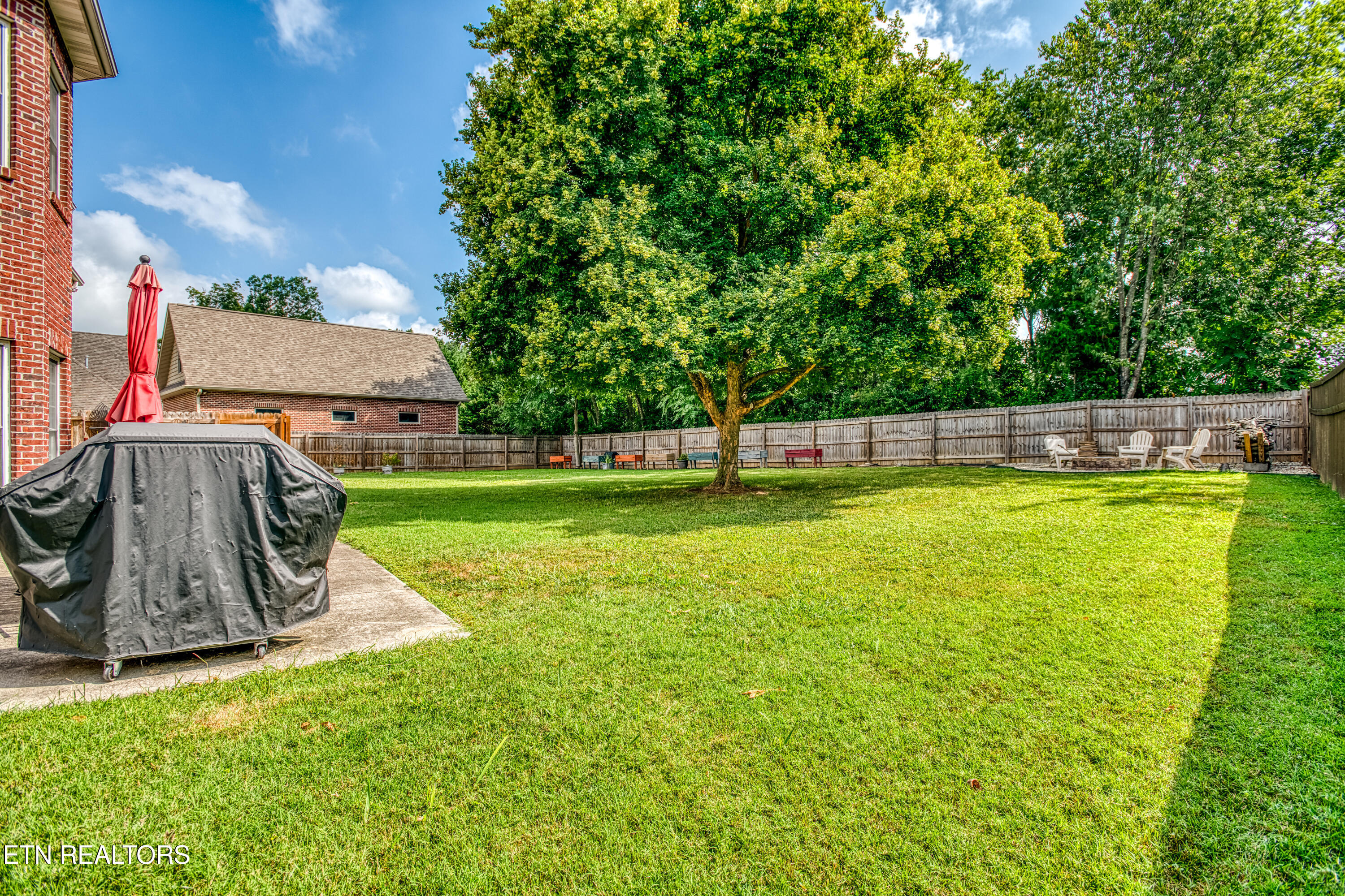300 Yellowstone Lane Lenoir City TN 37771