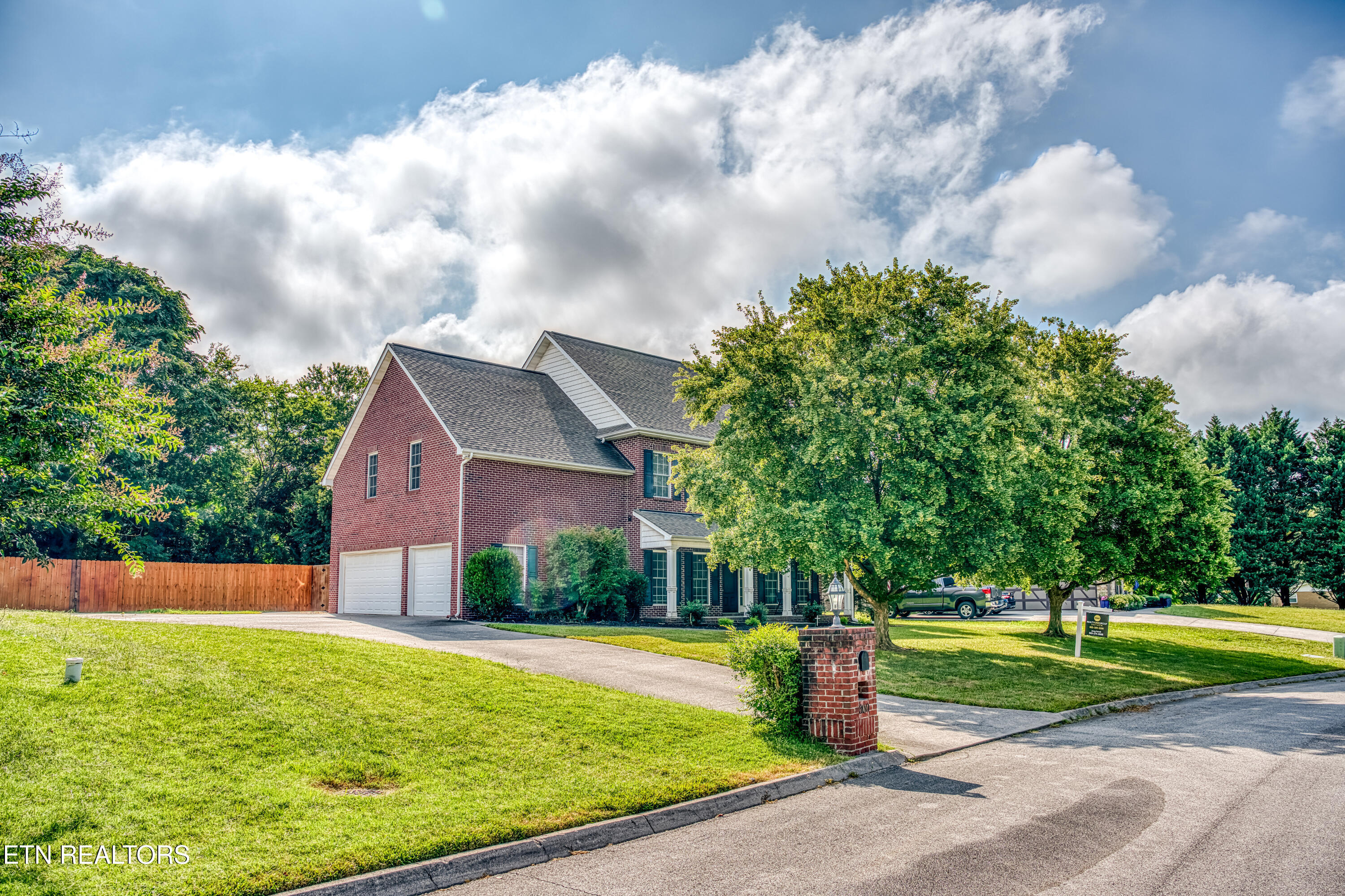 300 Yellowstone Lane Lenoir City TN 37771