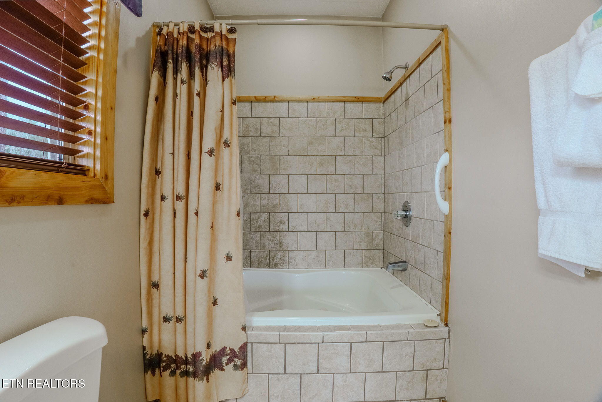 4170 Chamberlain Lane Sevierville TN 37862