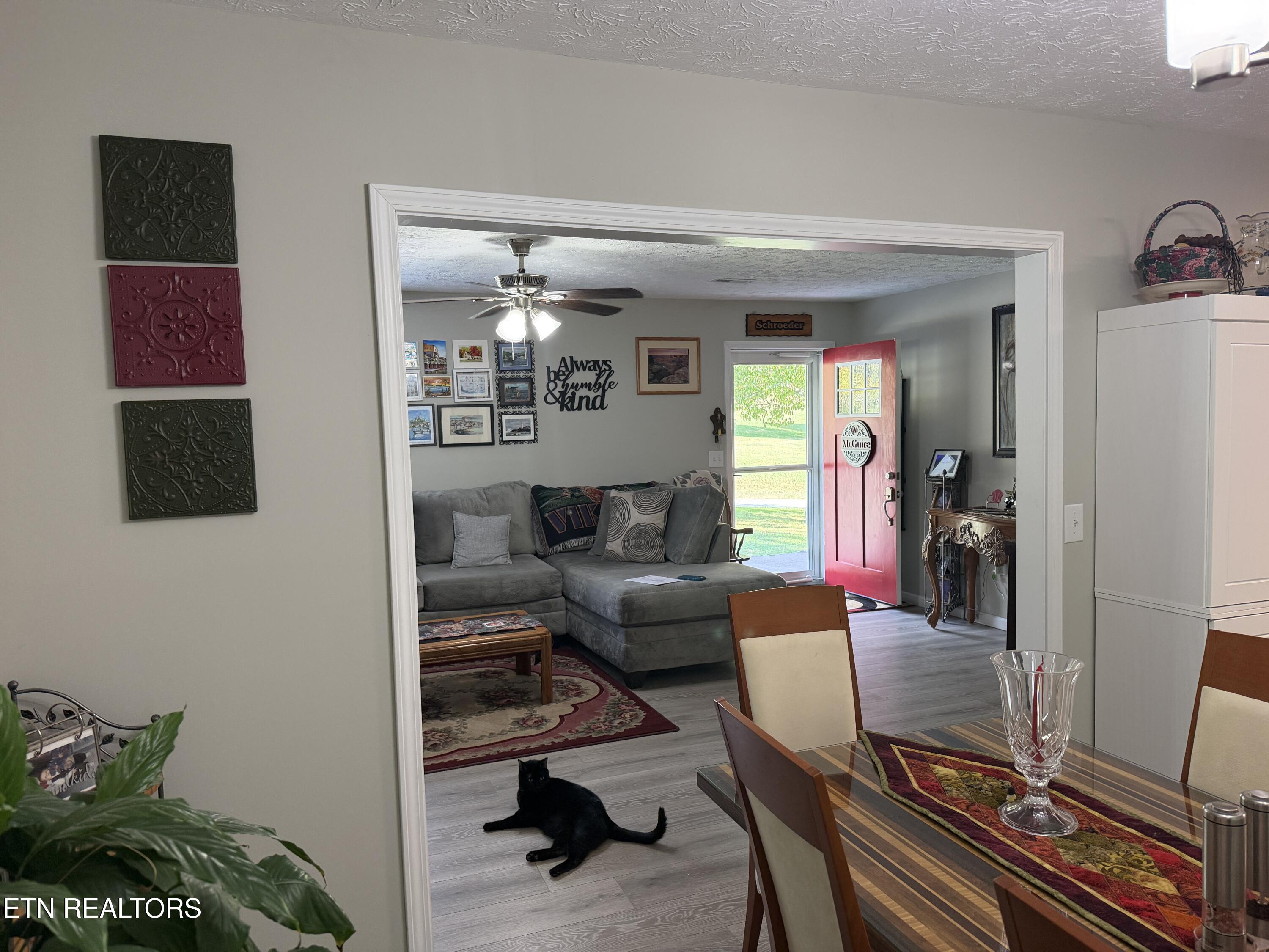 744 Cross Valley Road Lafollette TN 37766