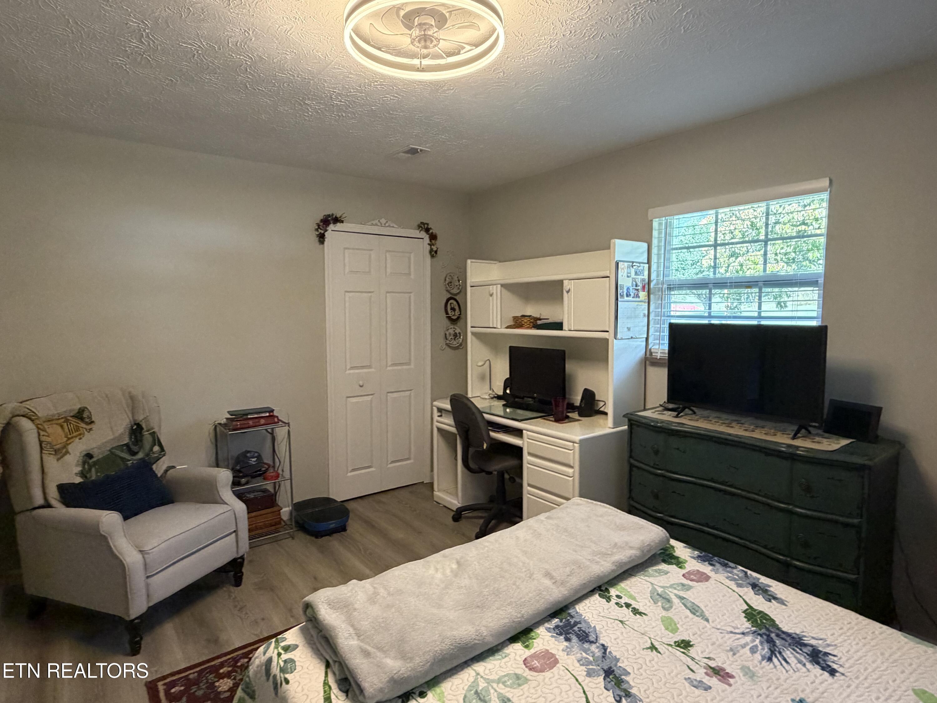 744 Cross Valley Road Lafollette TN 37766