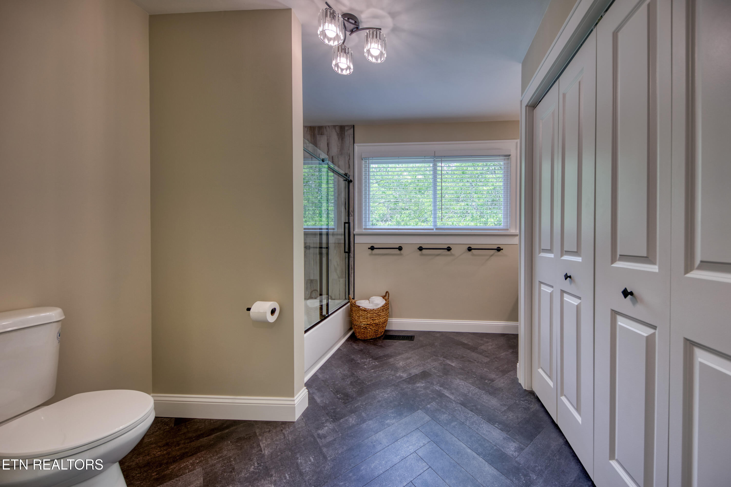917 Centeroak Drive Knoxville TN 37920