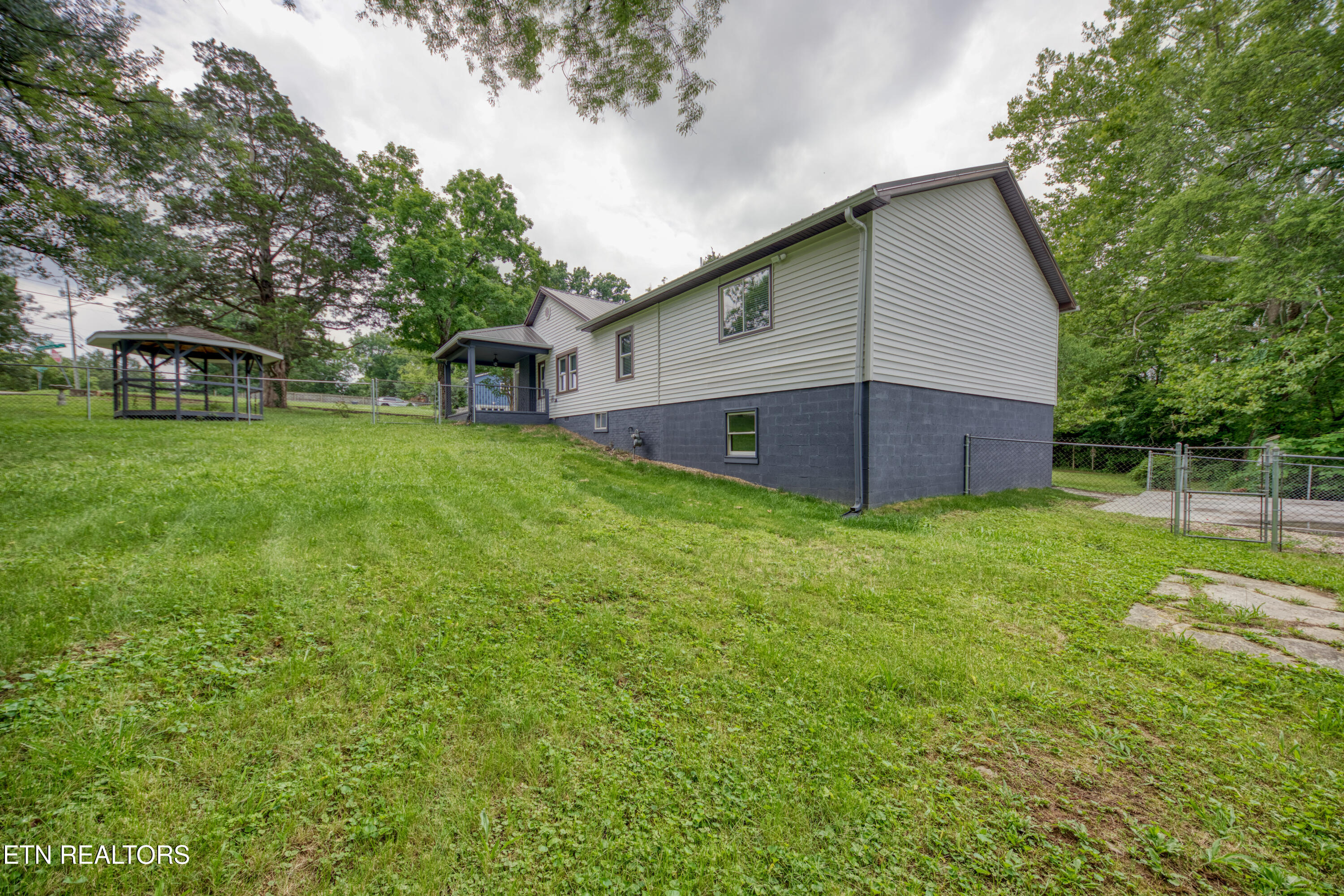 917 Centeroak Drive Knoxville TN 37920