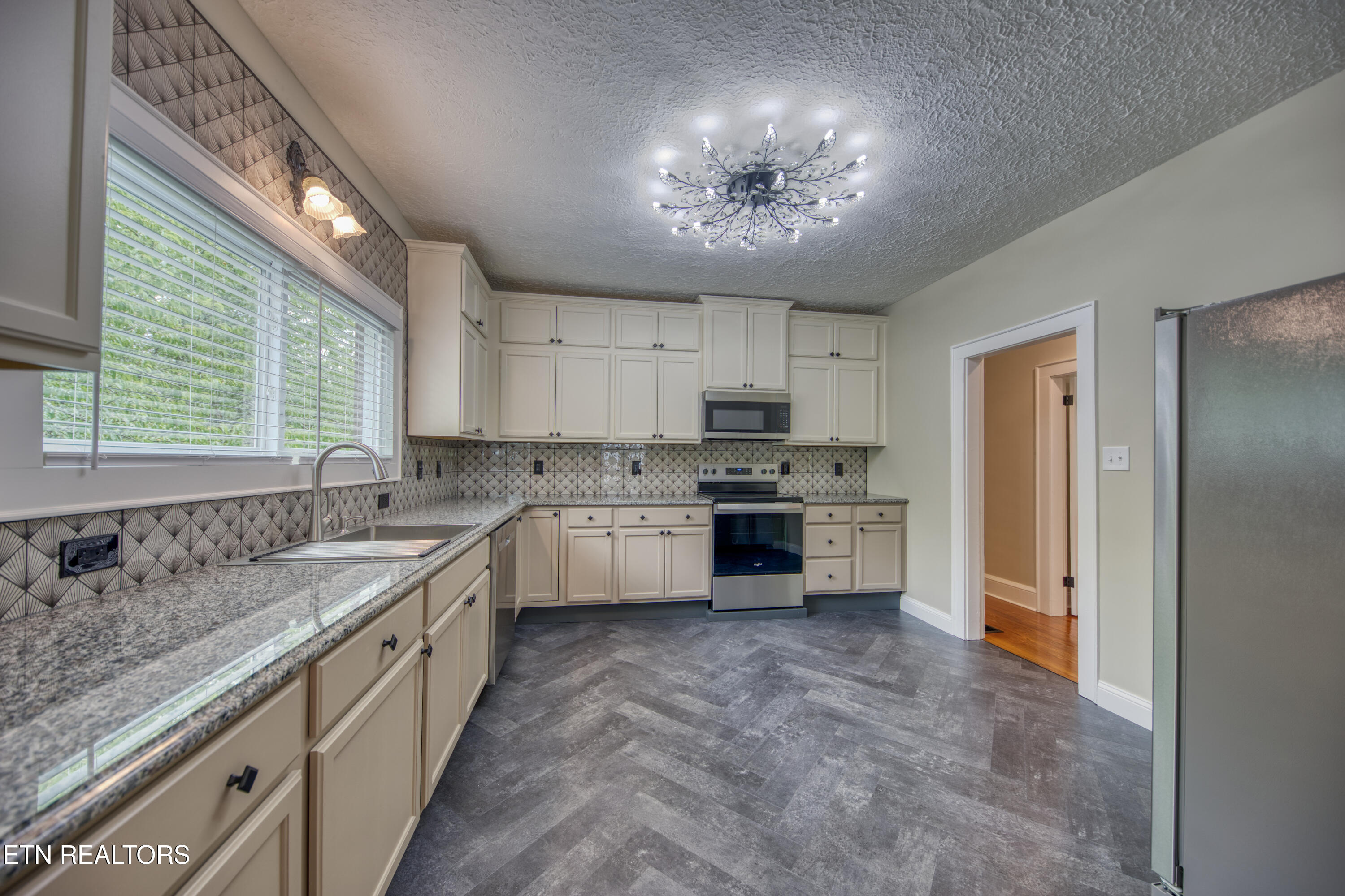 917 Centeroak Drive Knoxville TN 37920