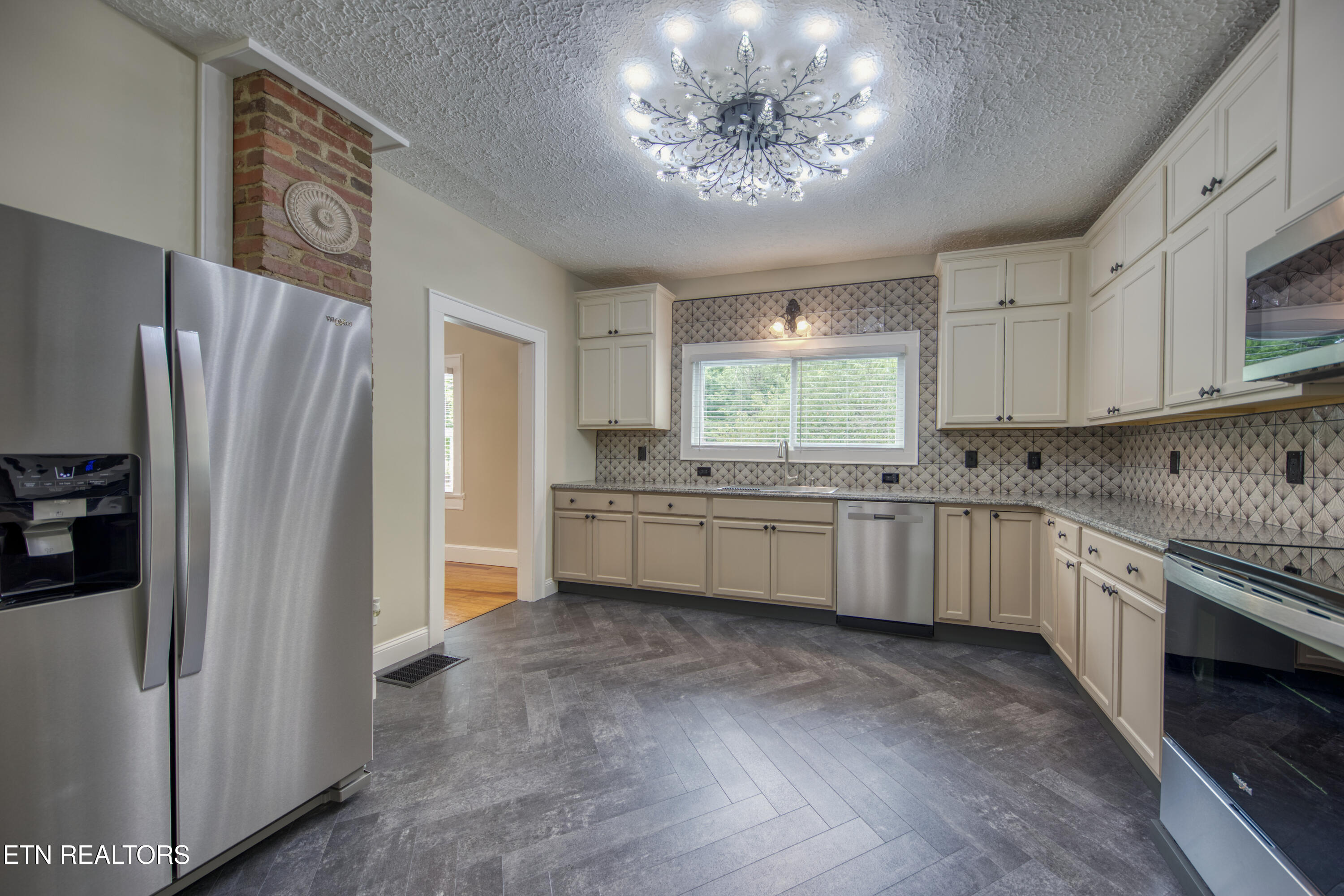 917 Centeroak Drive Knoxville TN 37920
