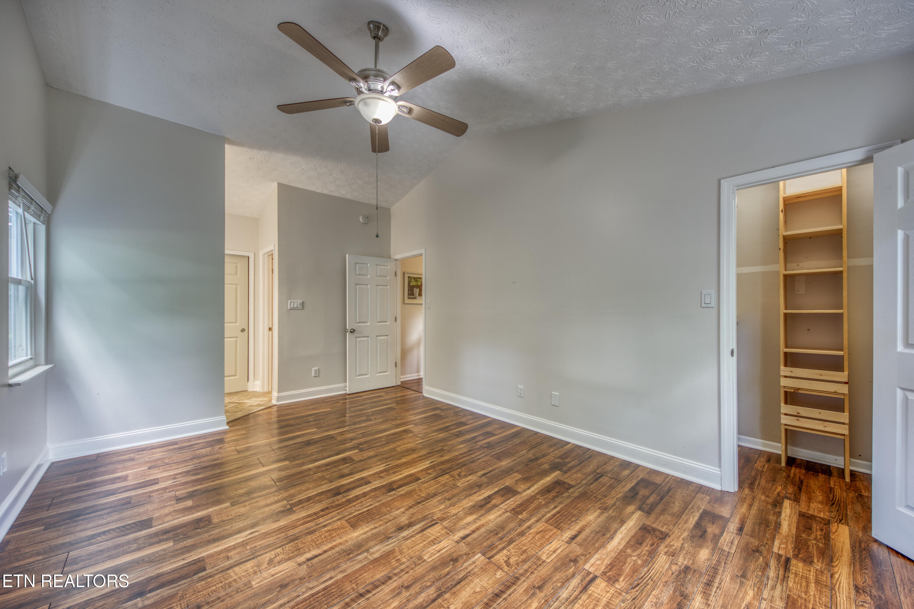 6012 Woodbark Trace Knoxville TN 37921