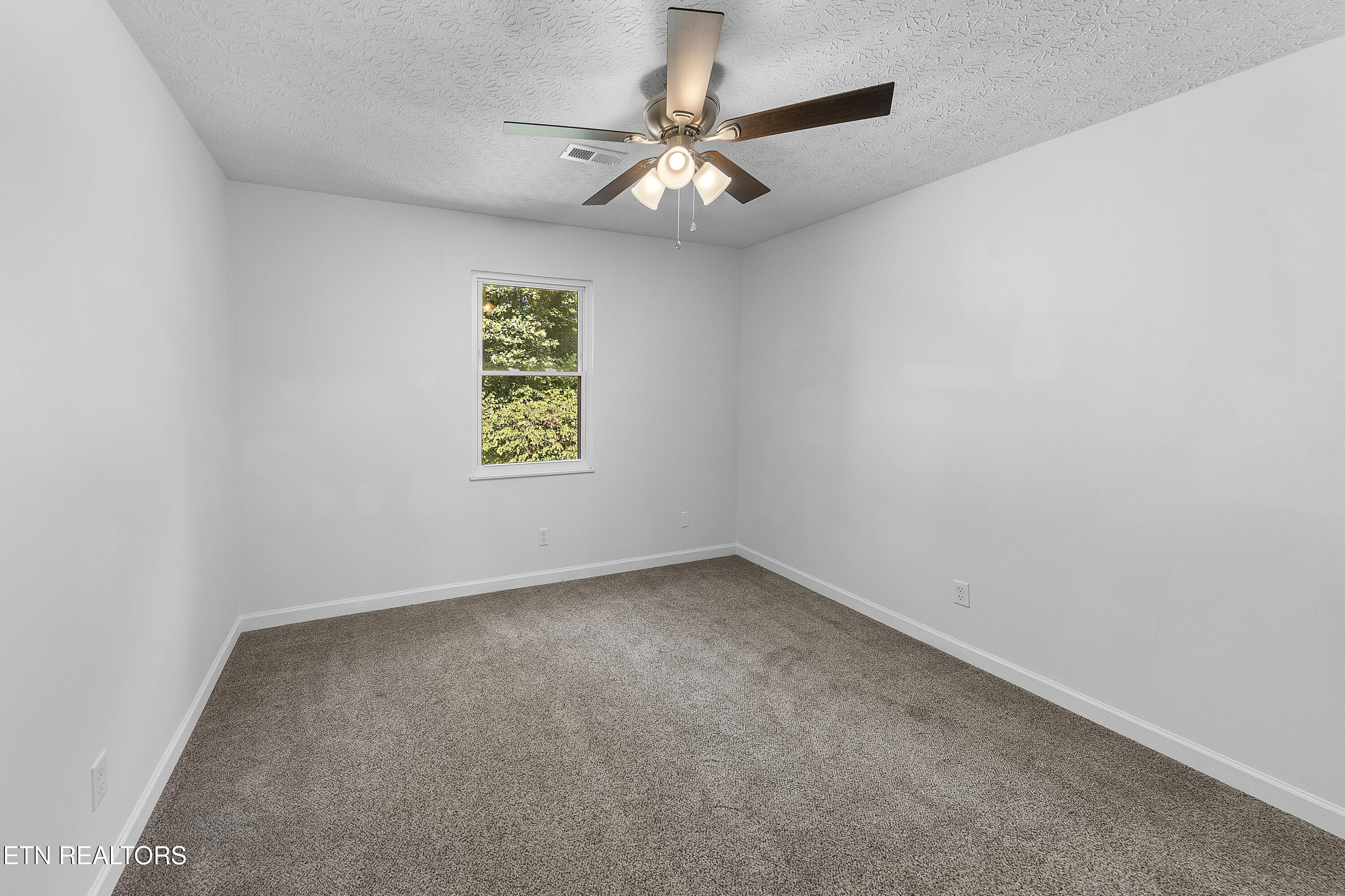 7805 Shadowood Drive Knoxville TN 37938