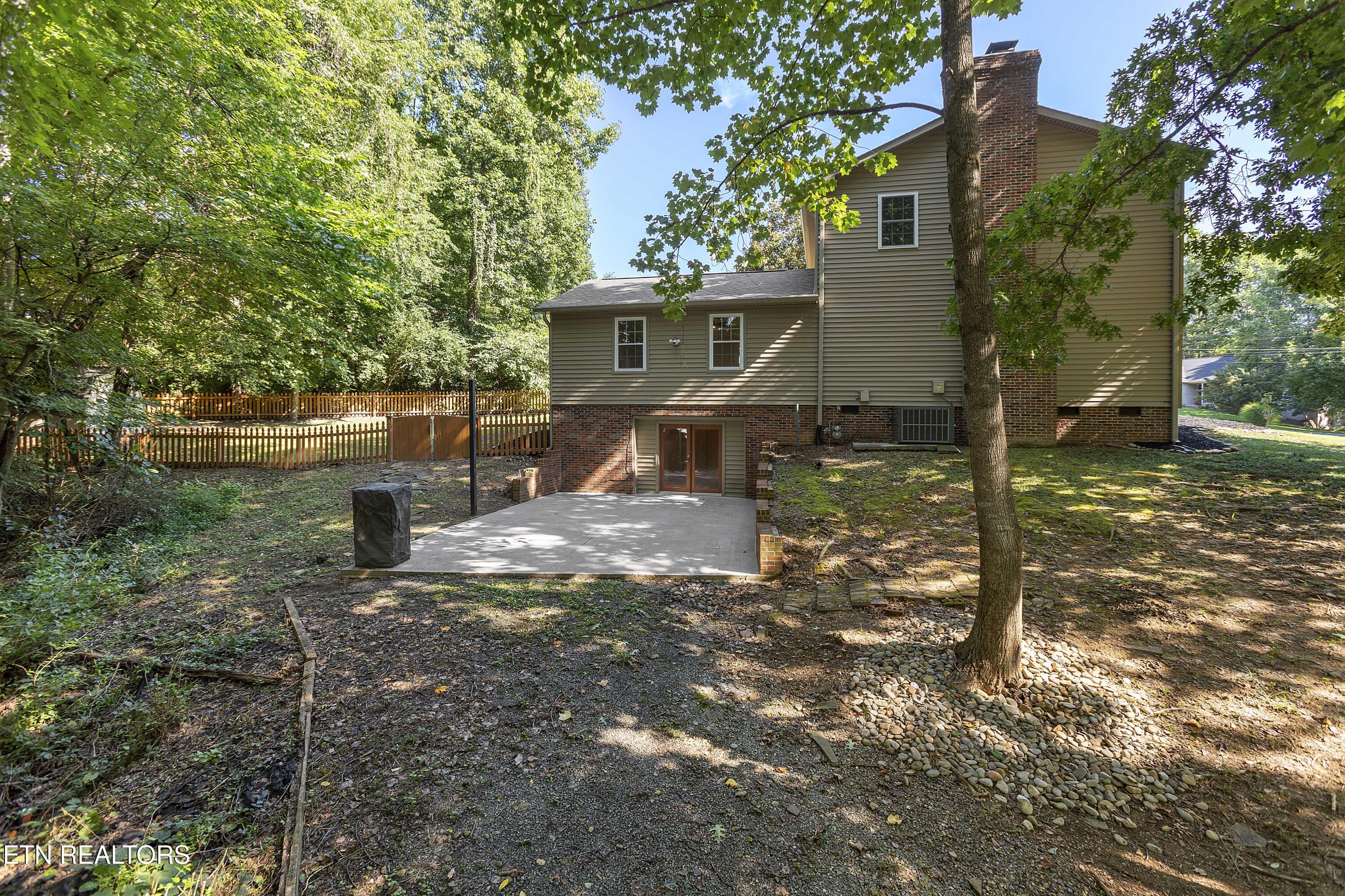 7805 Shadowood Drive Knoxville TN 37938