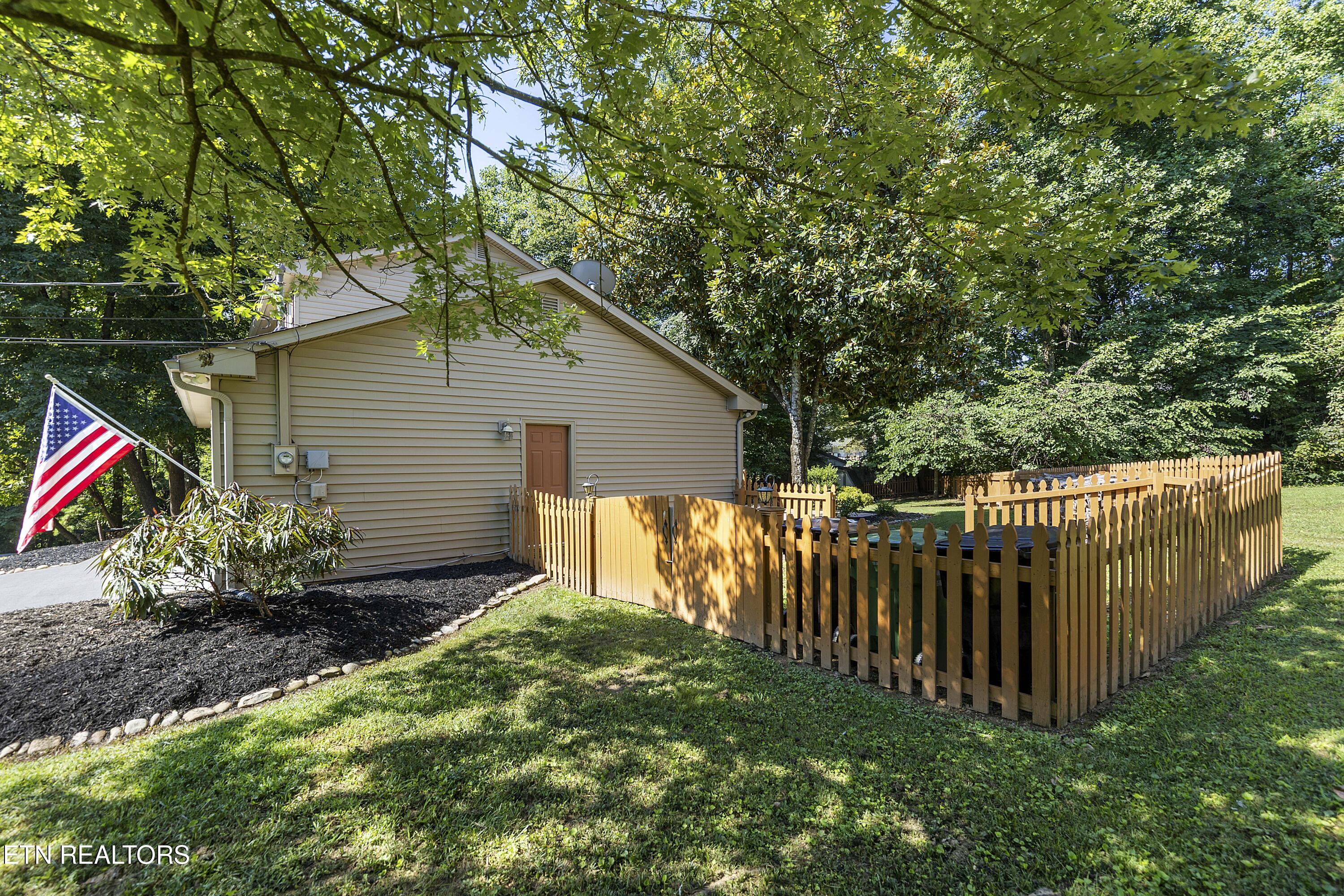 7805 Shadowood Drive Knoxville TN 37938