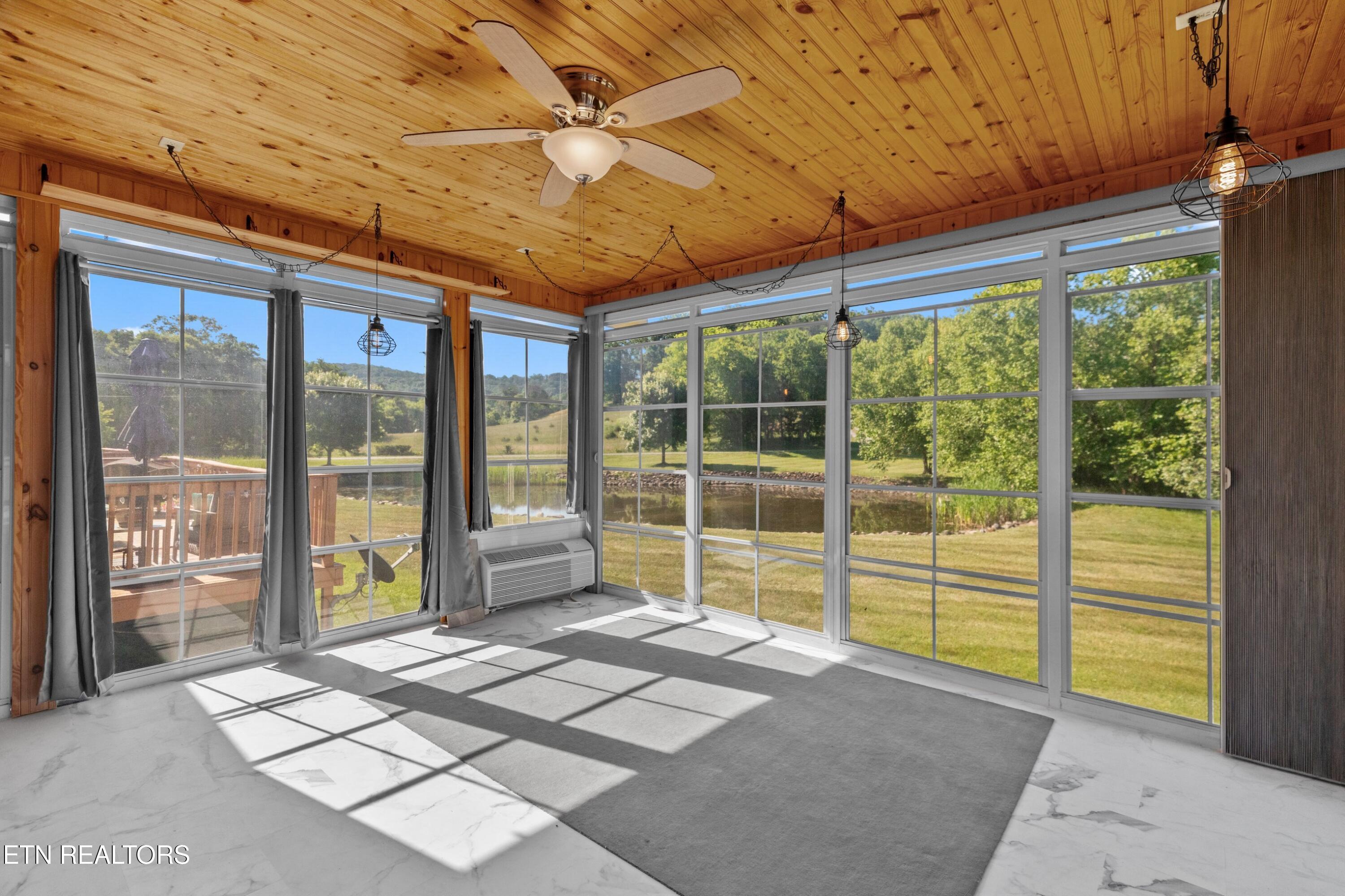 3007 Villas Creekside Drive Dandridge TN 37725
