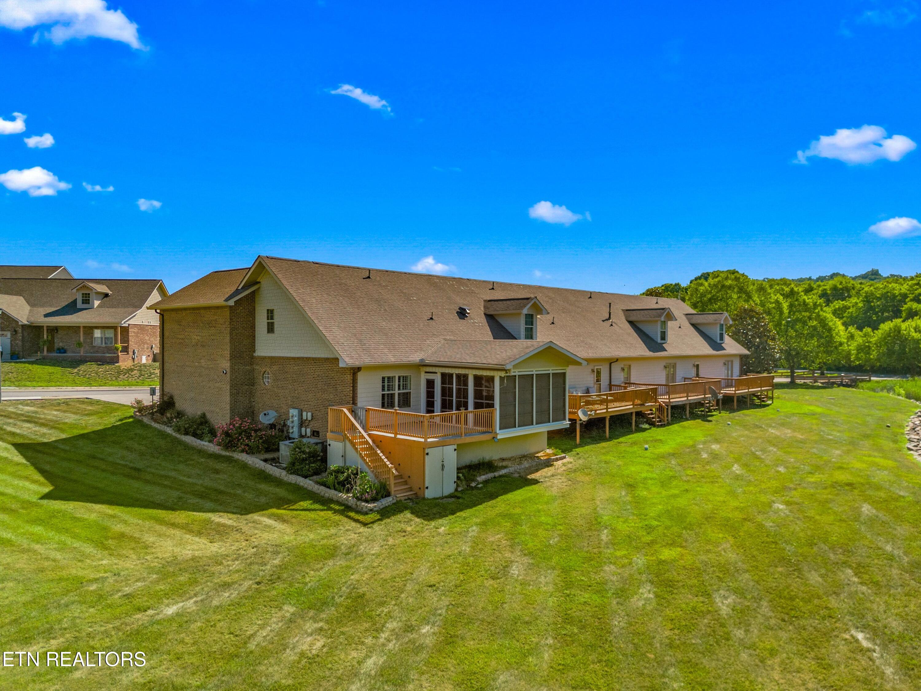 3007 Villas Creekside Drive Dandridge TN 37725