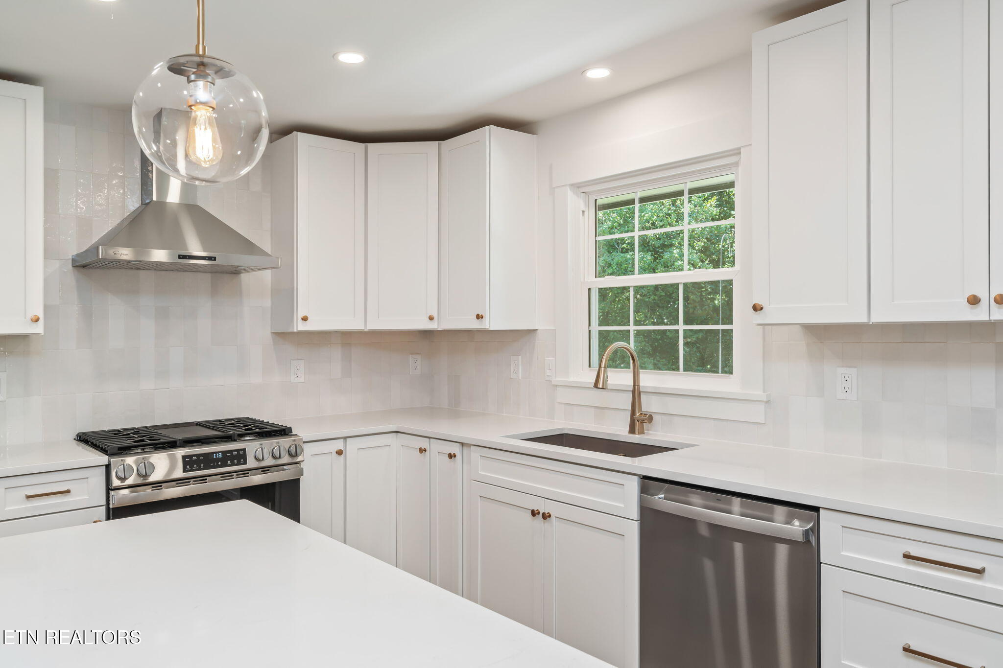 255 W Heritage Drive Knoxville TN 37934