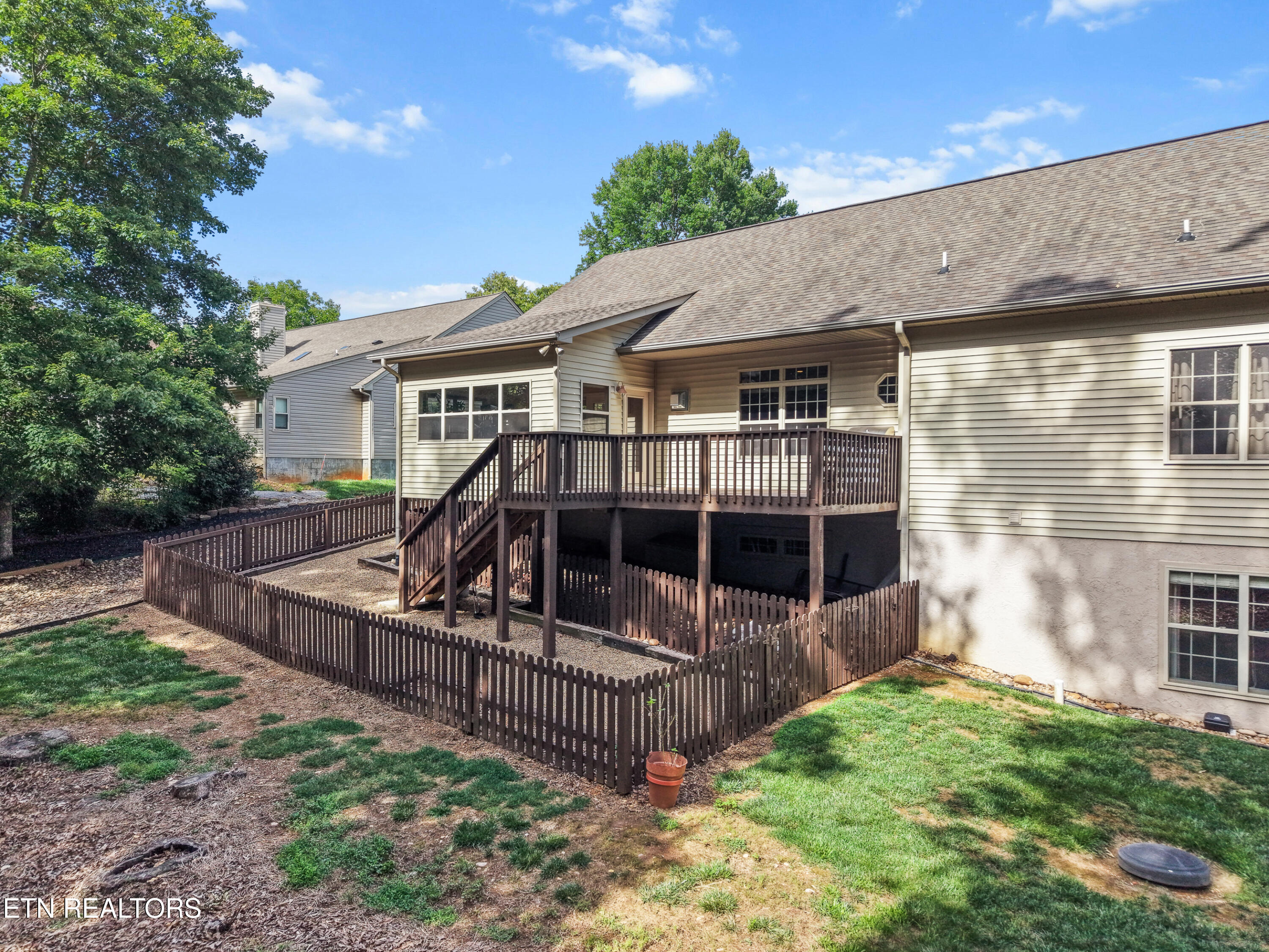 280 Coyatee Drive N Loudon TN 37774