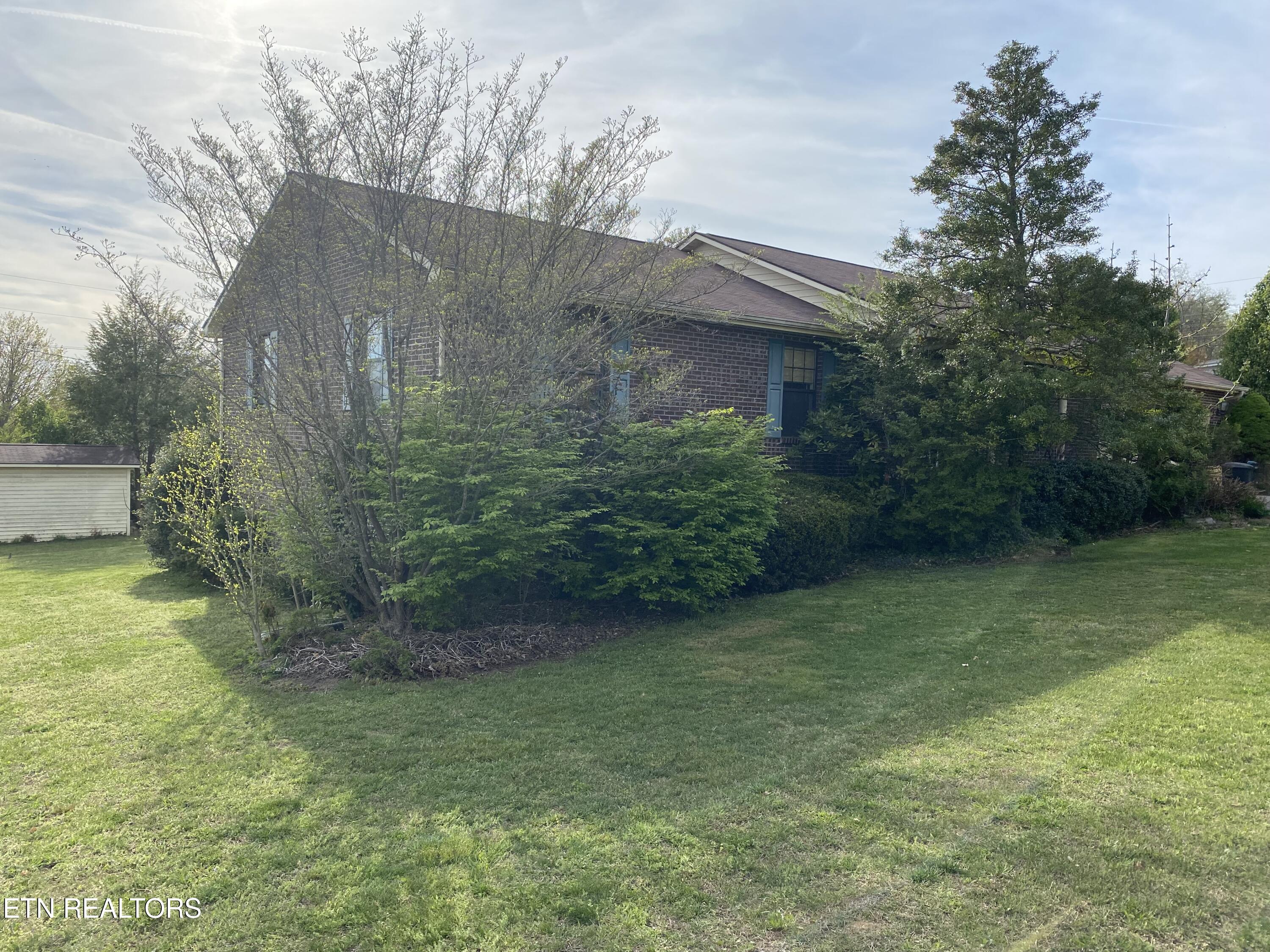 230 Adair Drive New Tazewell TN 37825