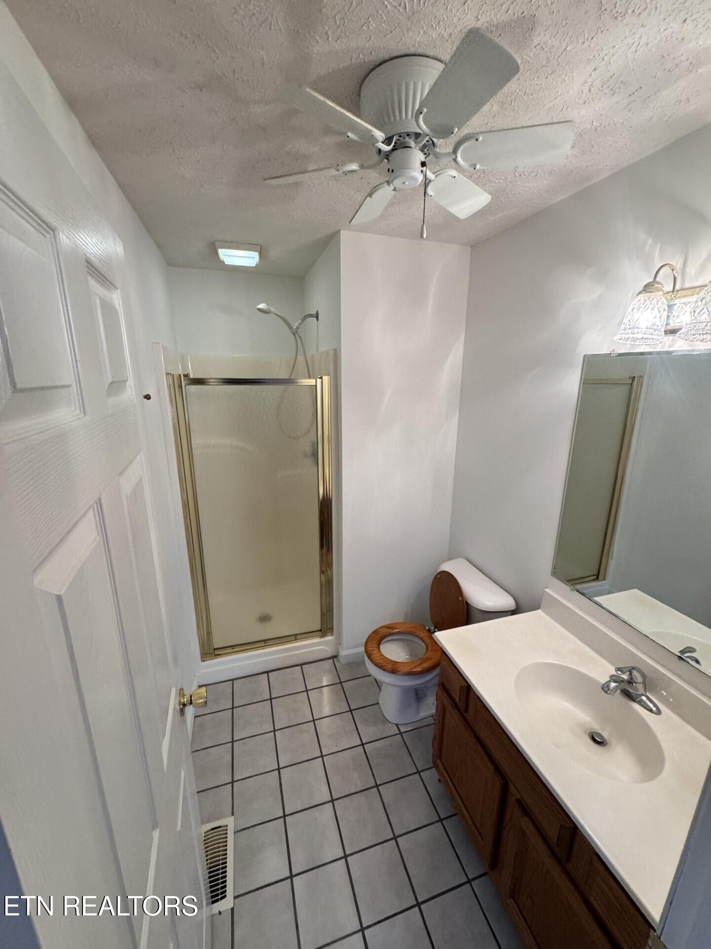 230 Adair Drive New Tazewell TN 37825