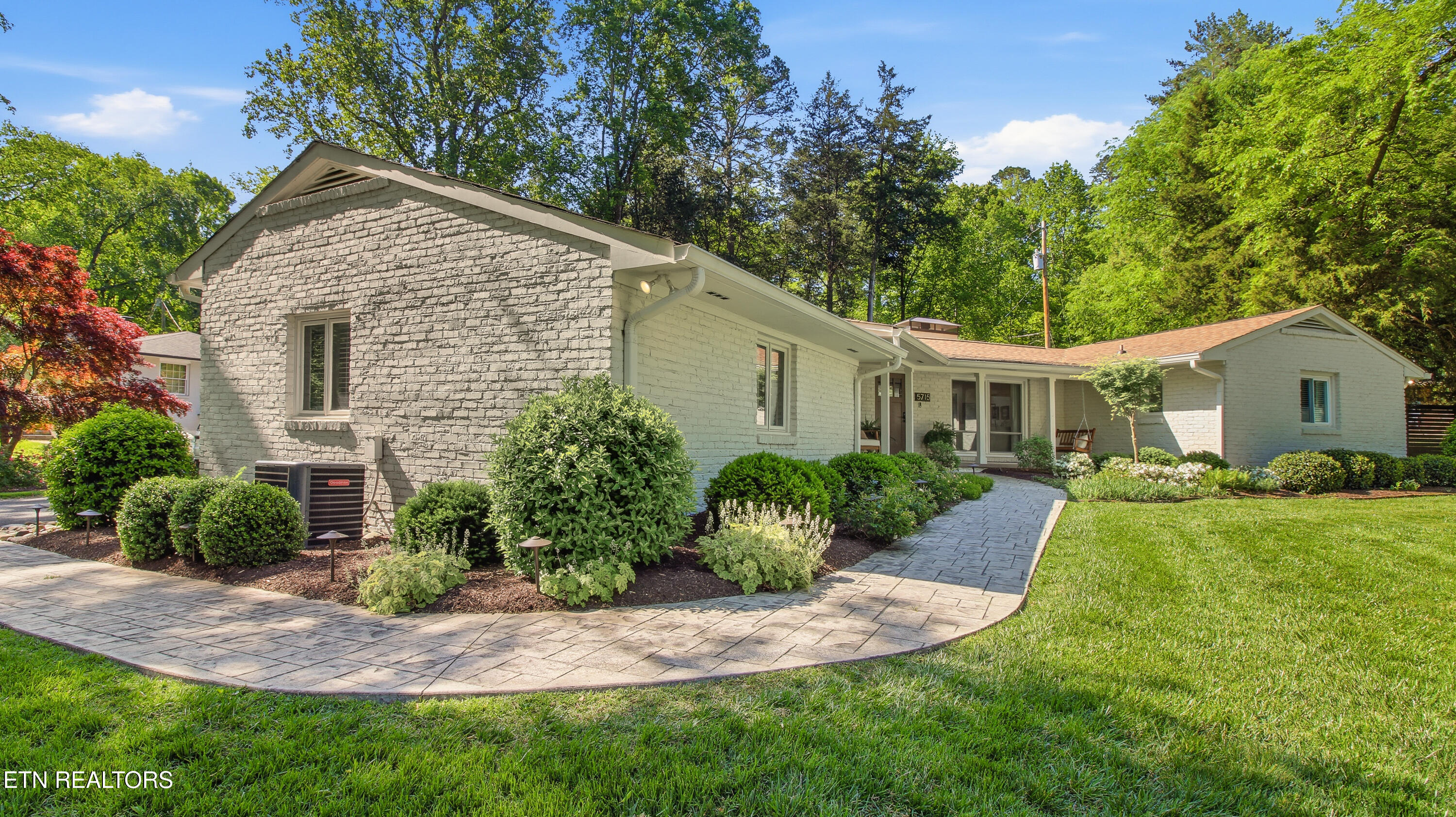 5715 Crestwood Drive Knoxville TN 37914