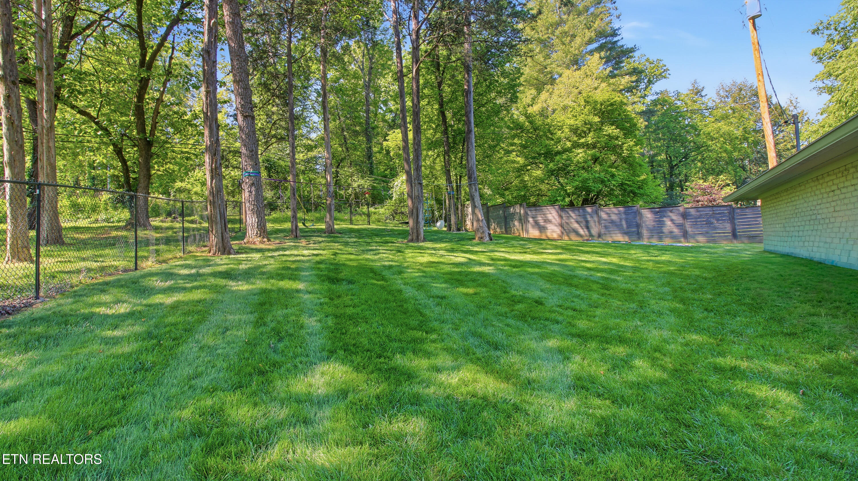 5715 Crestwood Drive Knoxville TN 37914