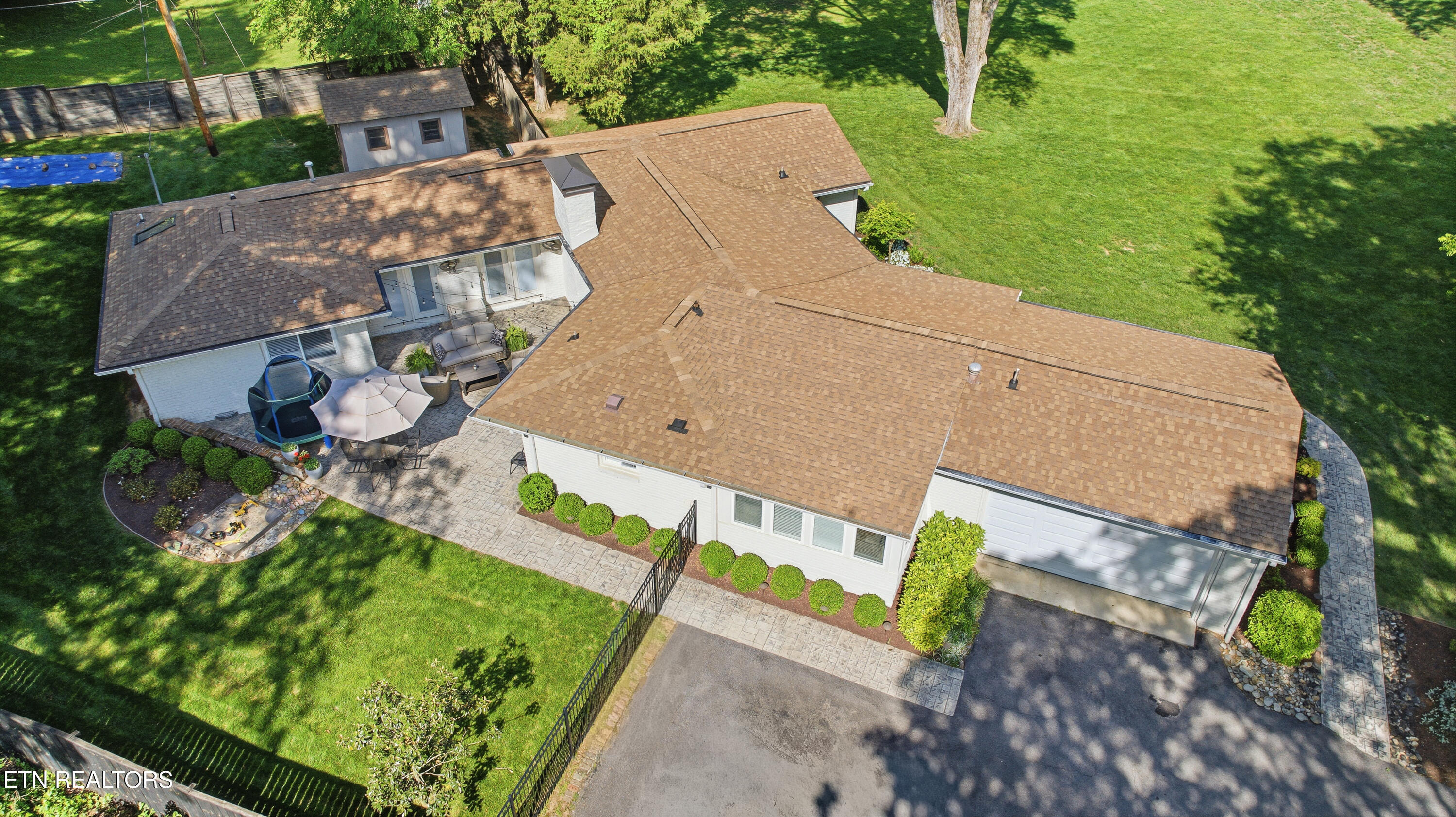 5715 Crestwood Drive Knoxville TN 37914