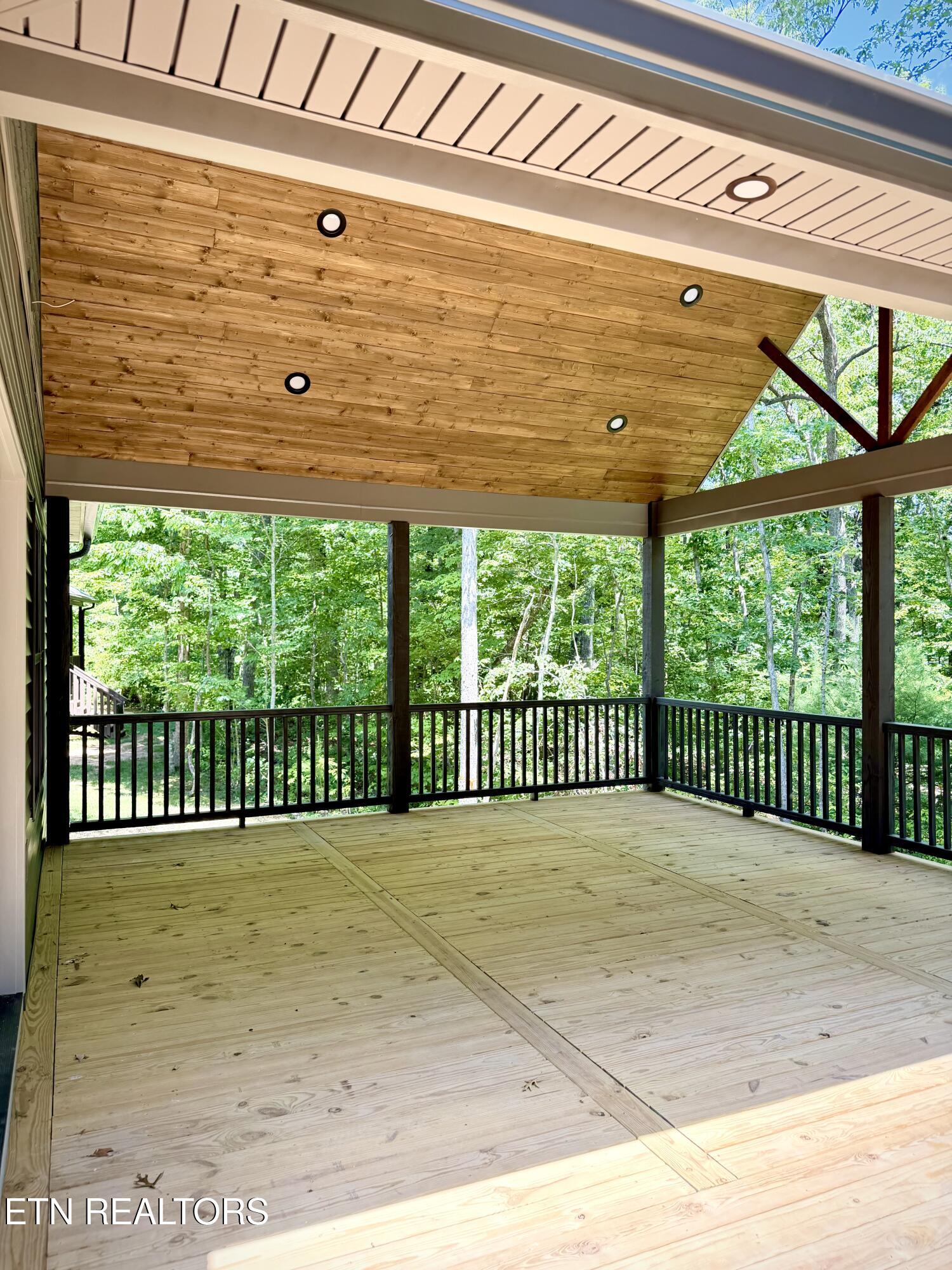 692 St George Drive Crossville TN 38558