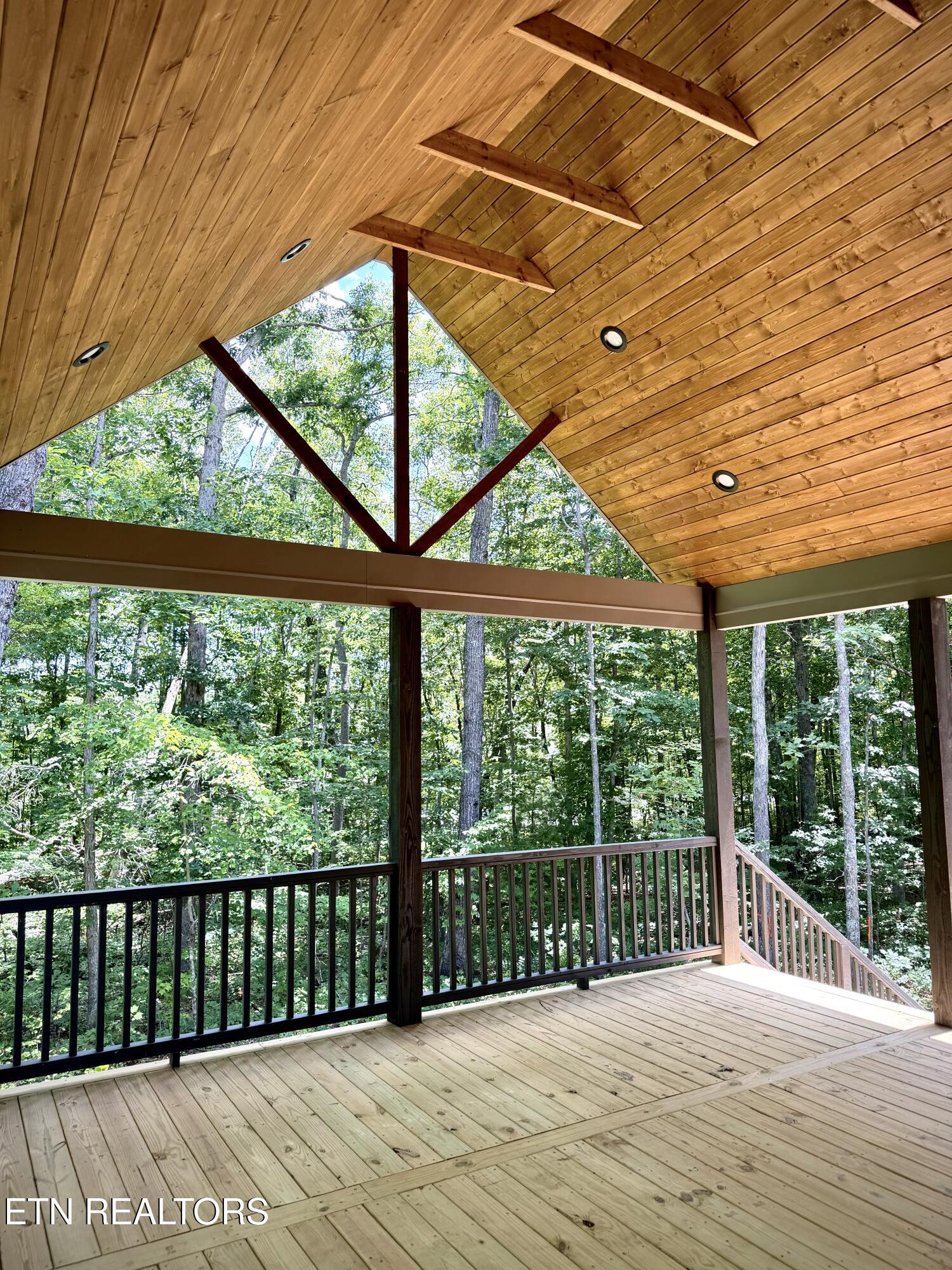 692 St George Drive Crossville TN 38558