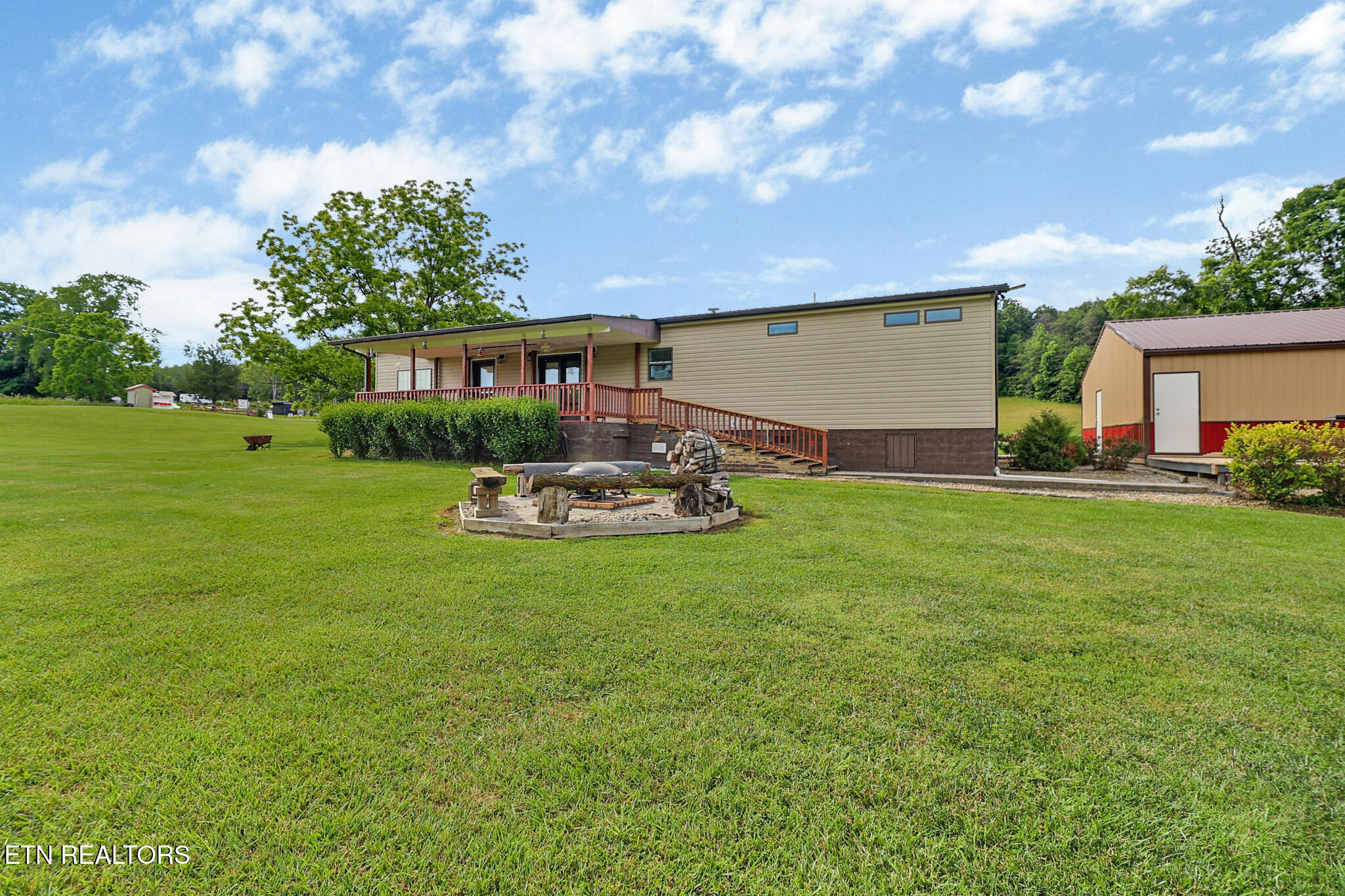 2734 Blaylock Road Crossville TN 38572