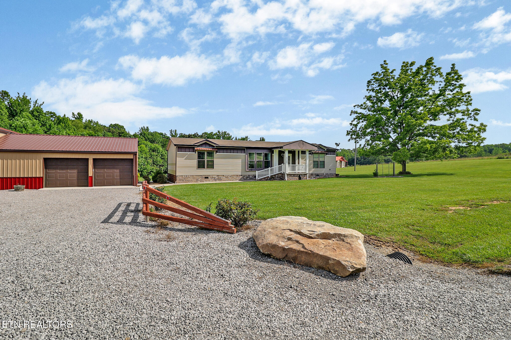 2734 Blaylock Road Crossville TN 38572