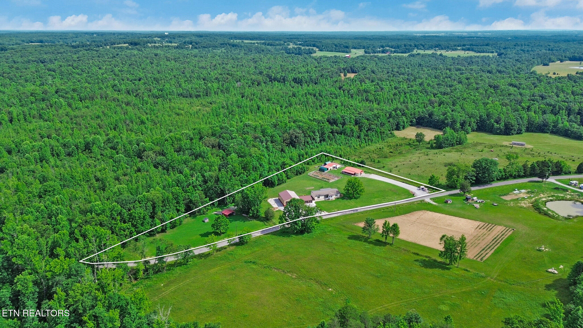 2734 Blaylock Road Crossville TN 38572