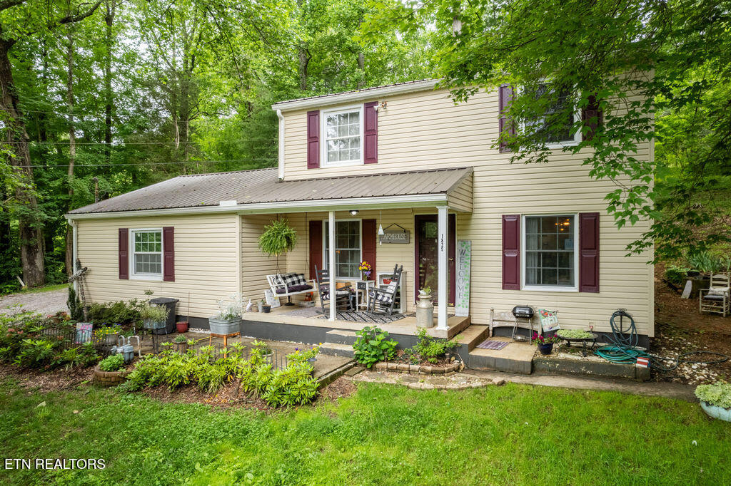 1829 Dutch Valley Road Clinton TN 37716