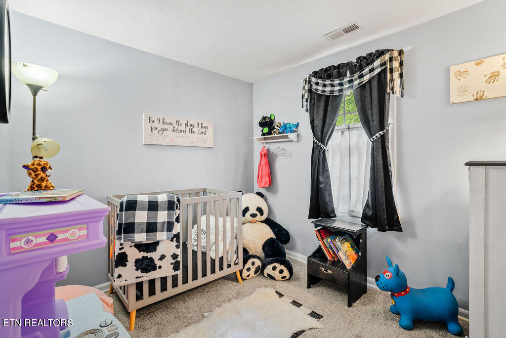 1829 Dutch Valley Road Clinton TN 37716