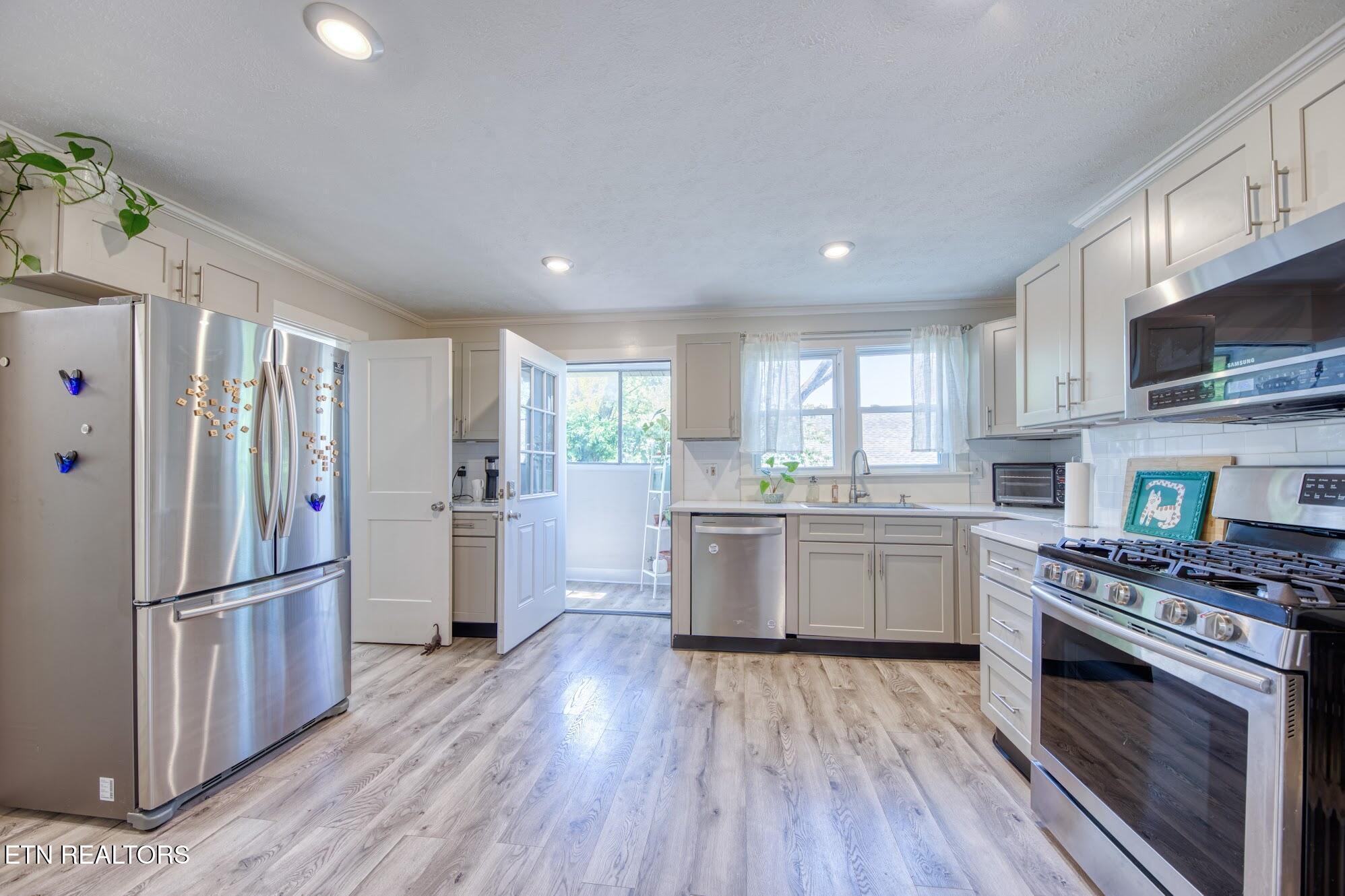 2022 Mccroskey Avenue Knoxville TN 37917