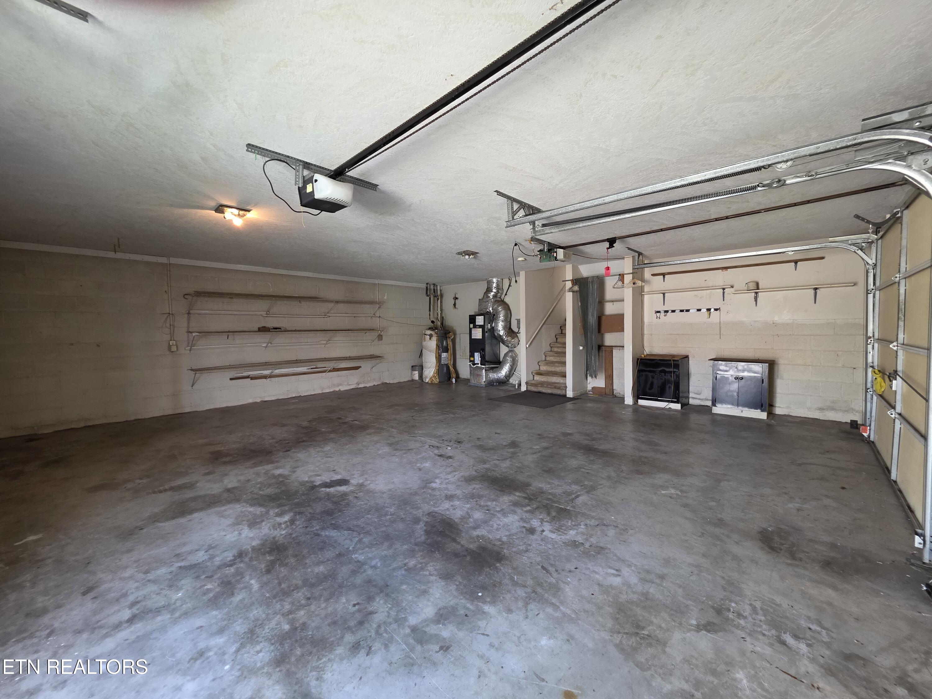 8912 Heathercrest Drive Powell TN 37849