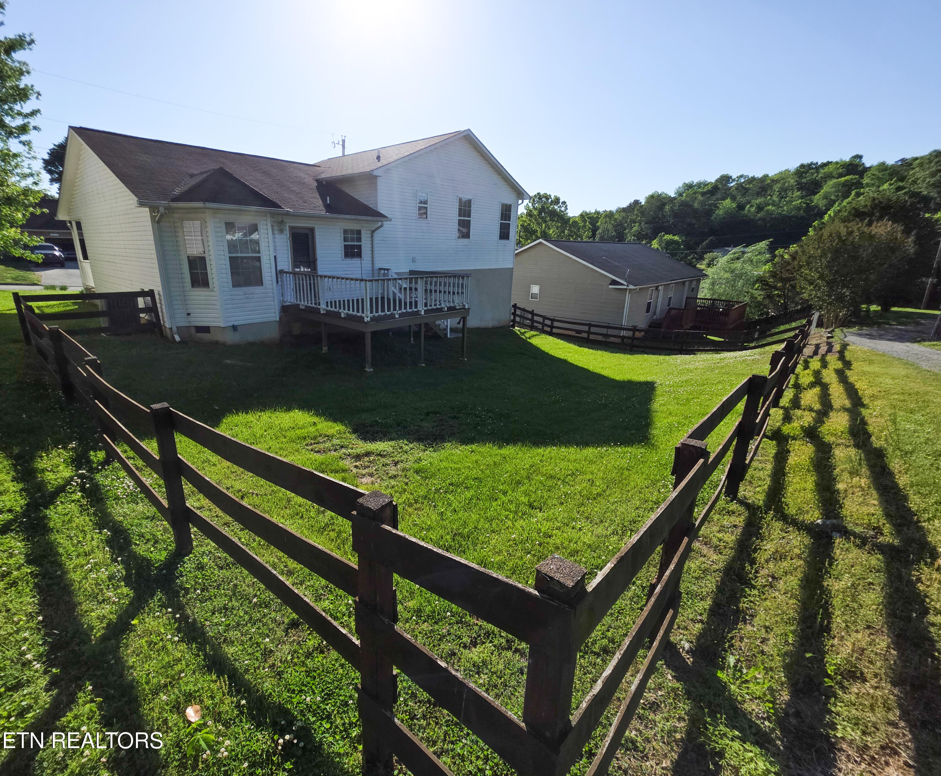 8912 Heathercrest Drive Powell TN 37849