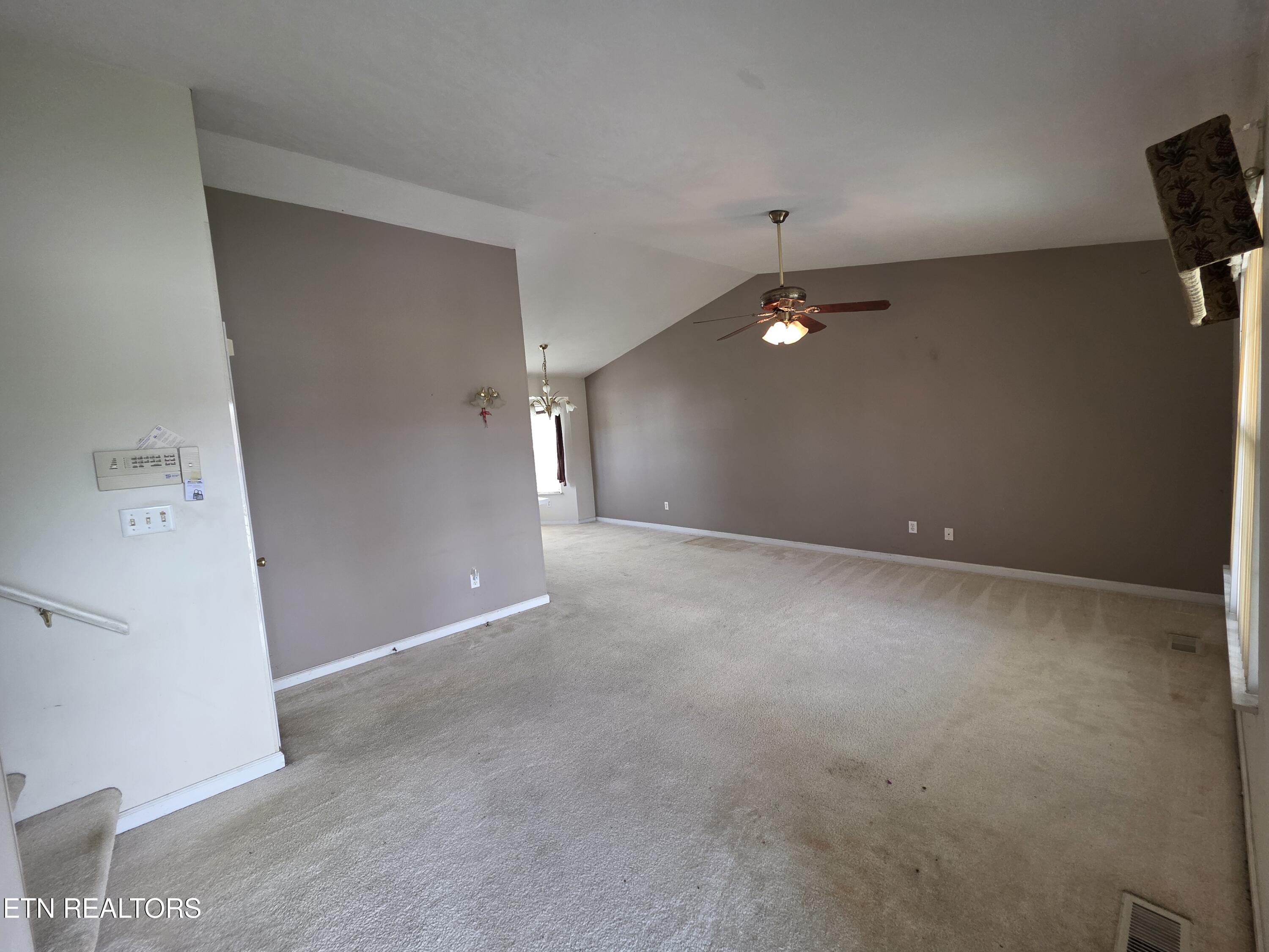 8912 Heathercrest Drive Powell TN 37849