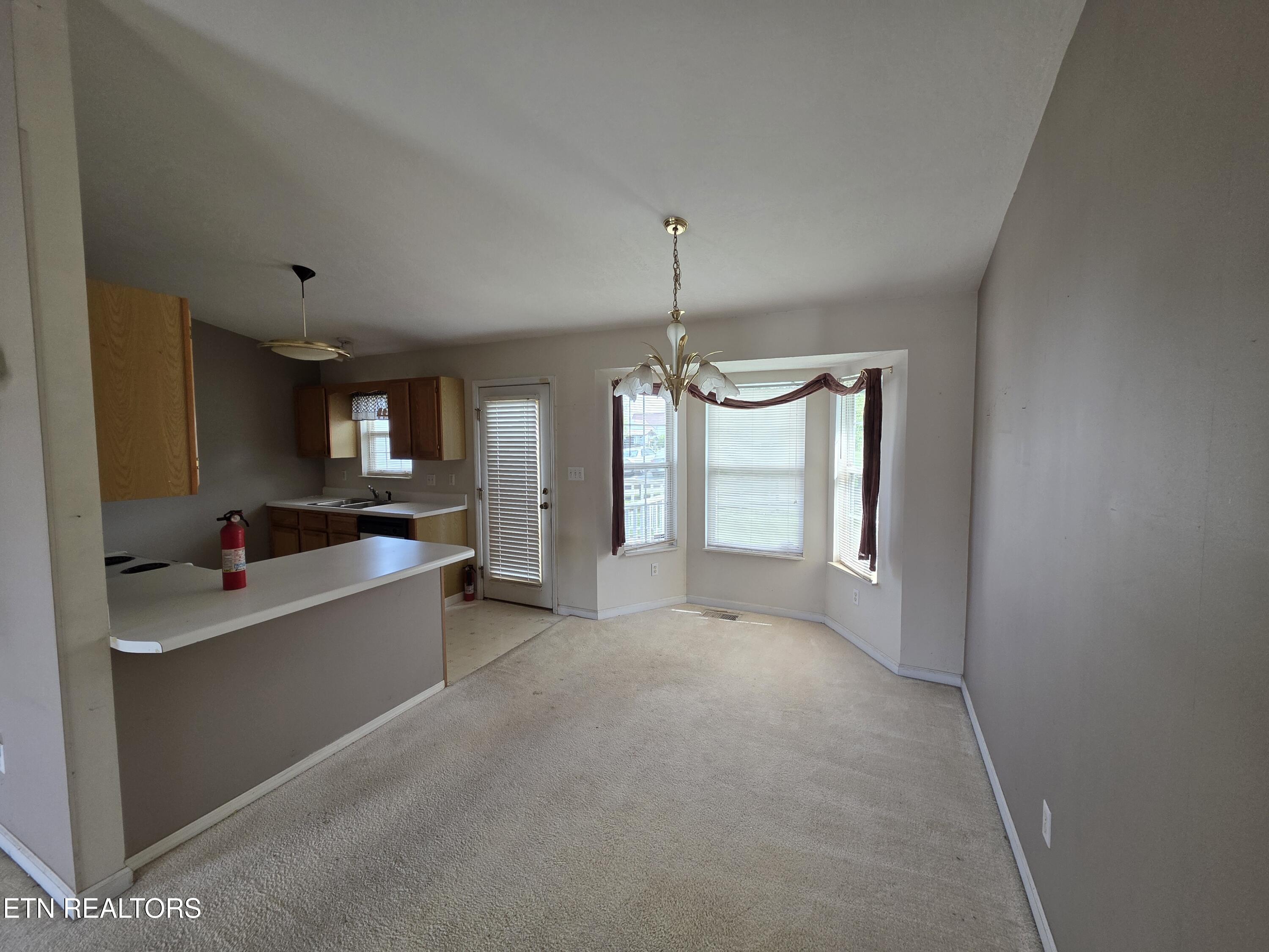 8912 Heathercrest Drive Powell TN 37849