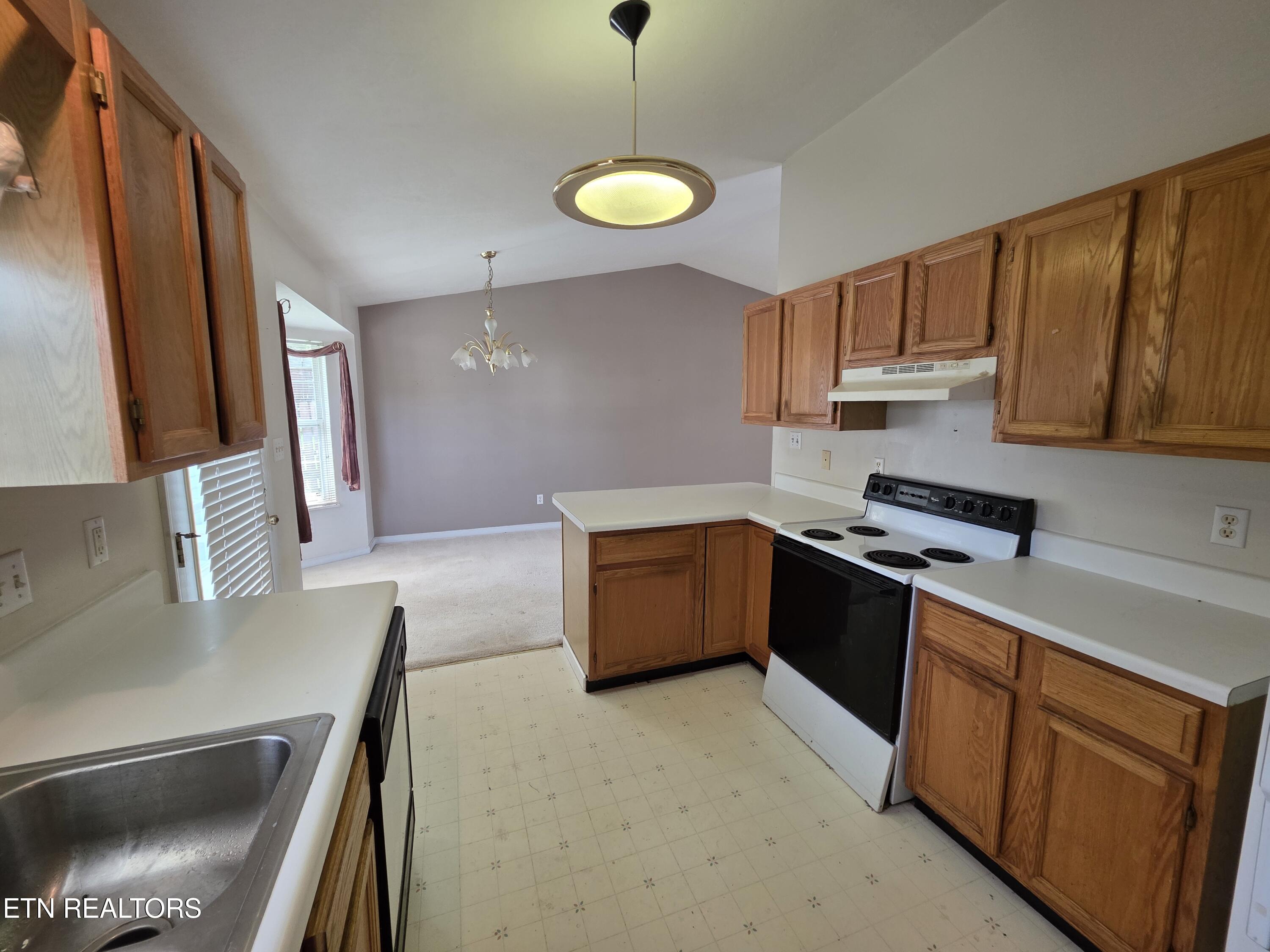 8912 Heathercrest Drive Powell TN 37849
