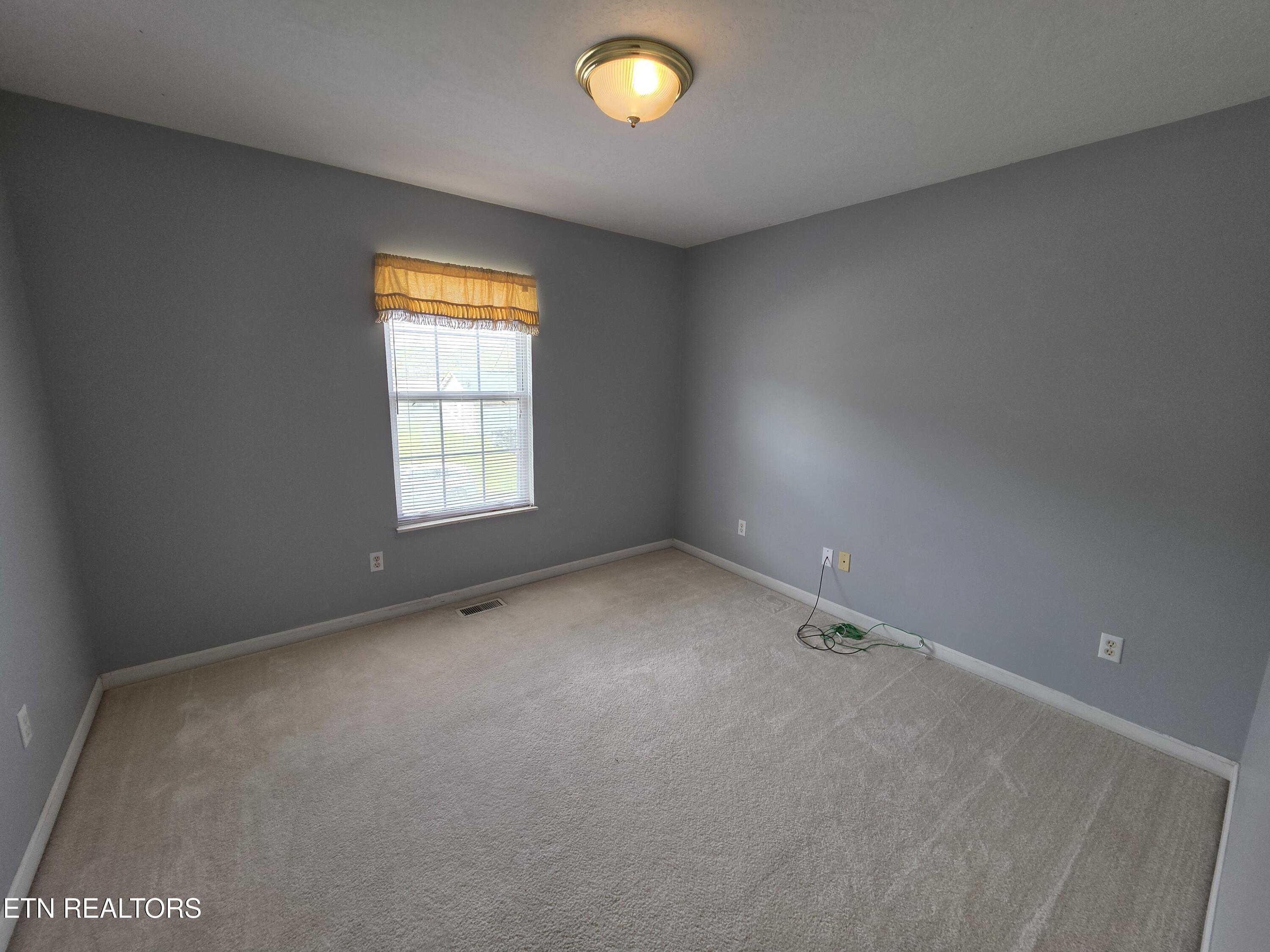 8912 Heathercrest Drive Powell TN 37849