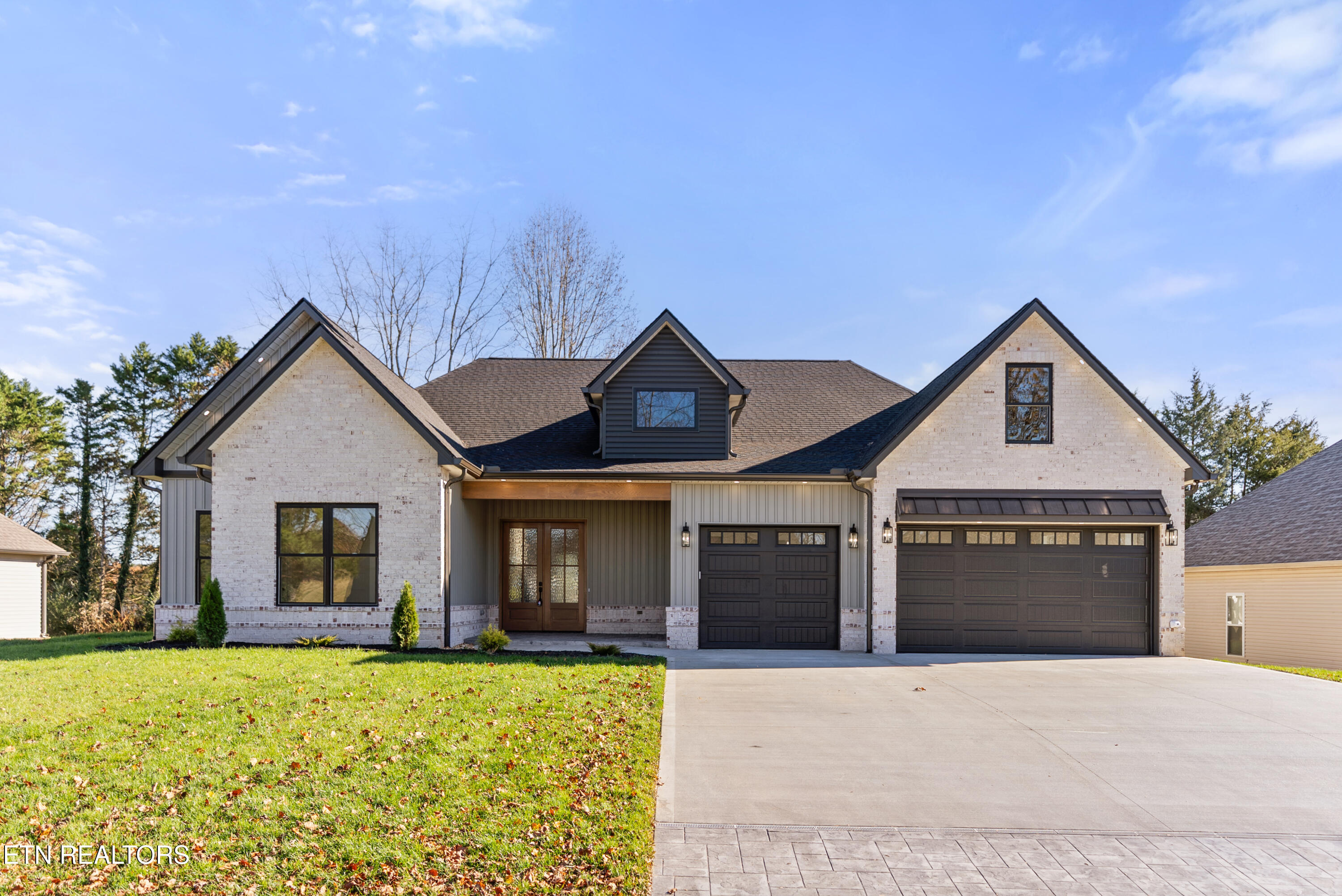 180 Amohi Way Loudon TN 37774