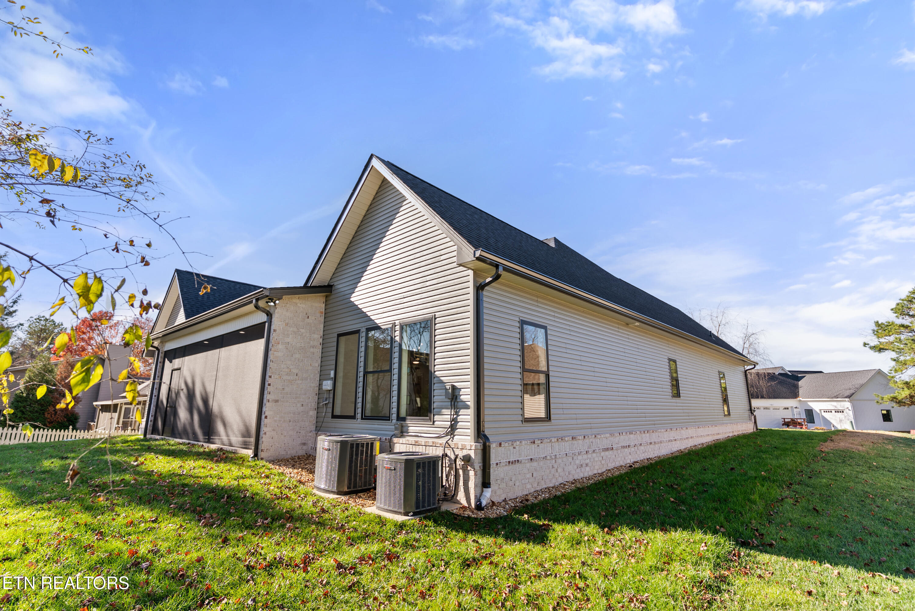180 Amohi Way Loudon TN 37774