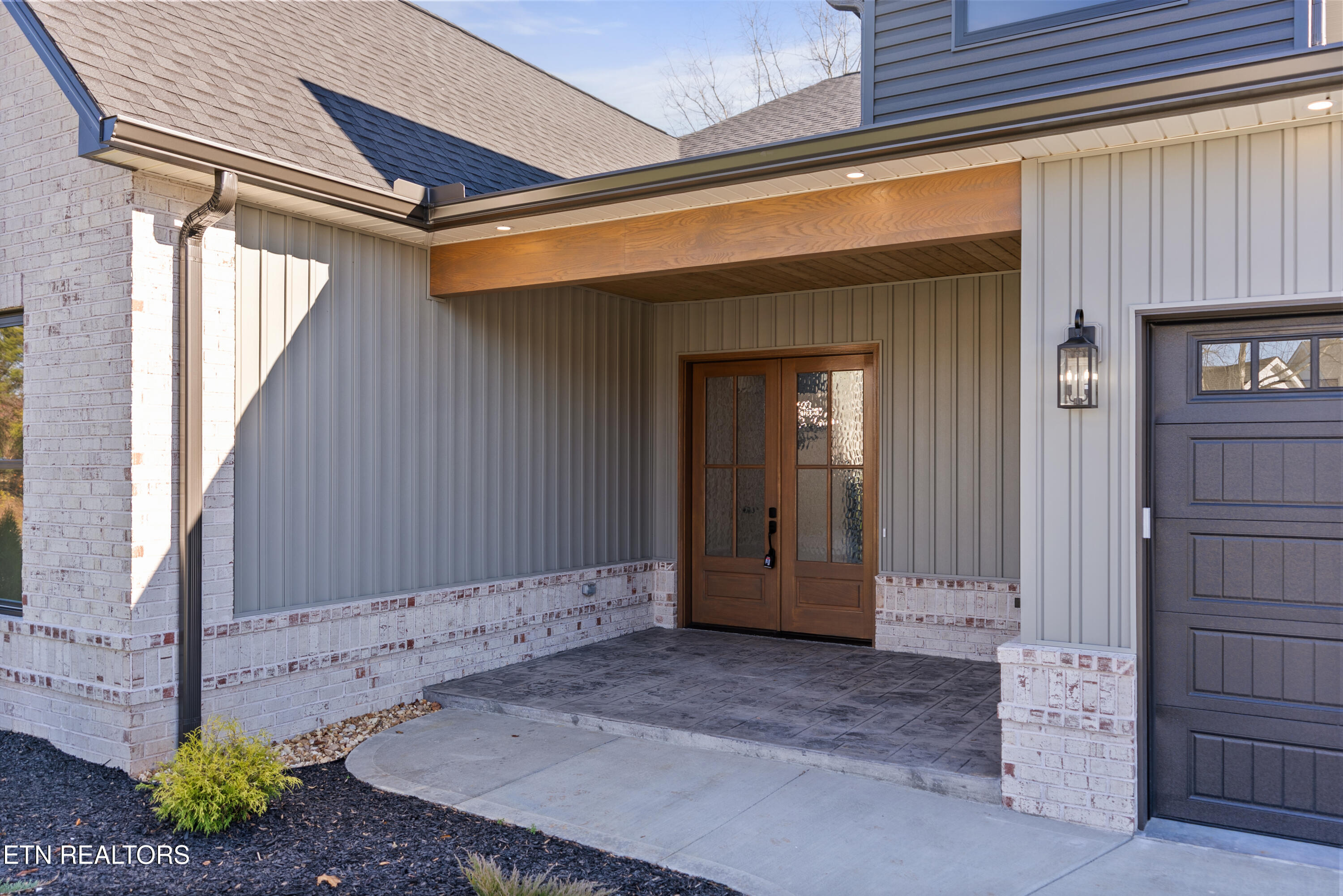 180 Amohi Way Loudon TN 37774